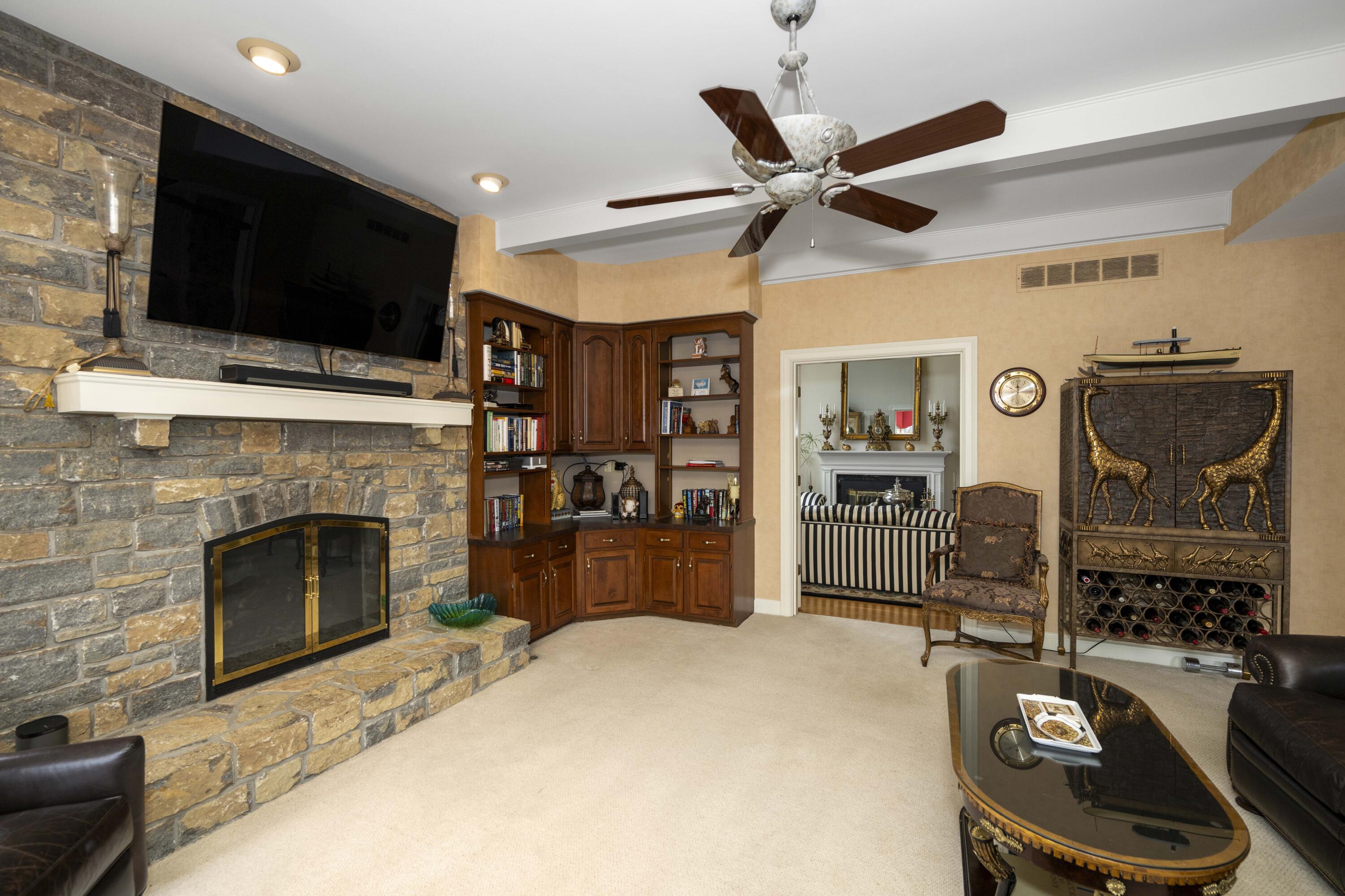 2041 Edenderry Drive Property Photo 11