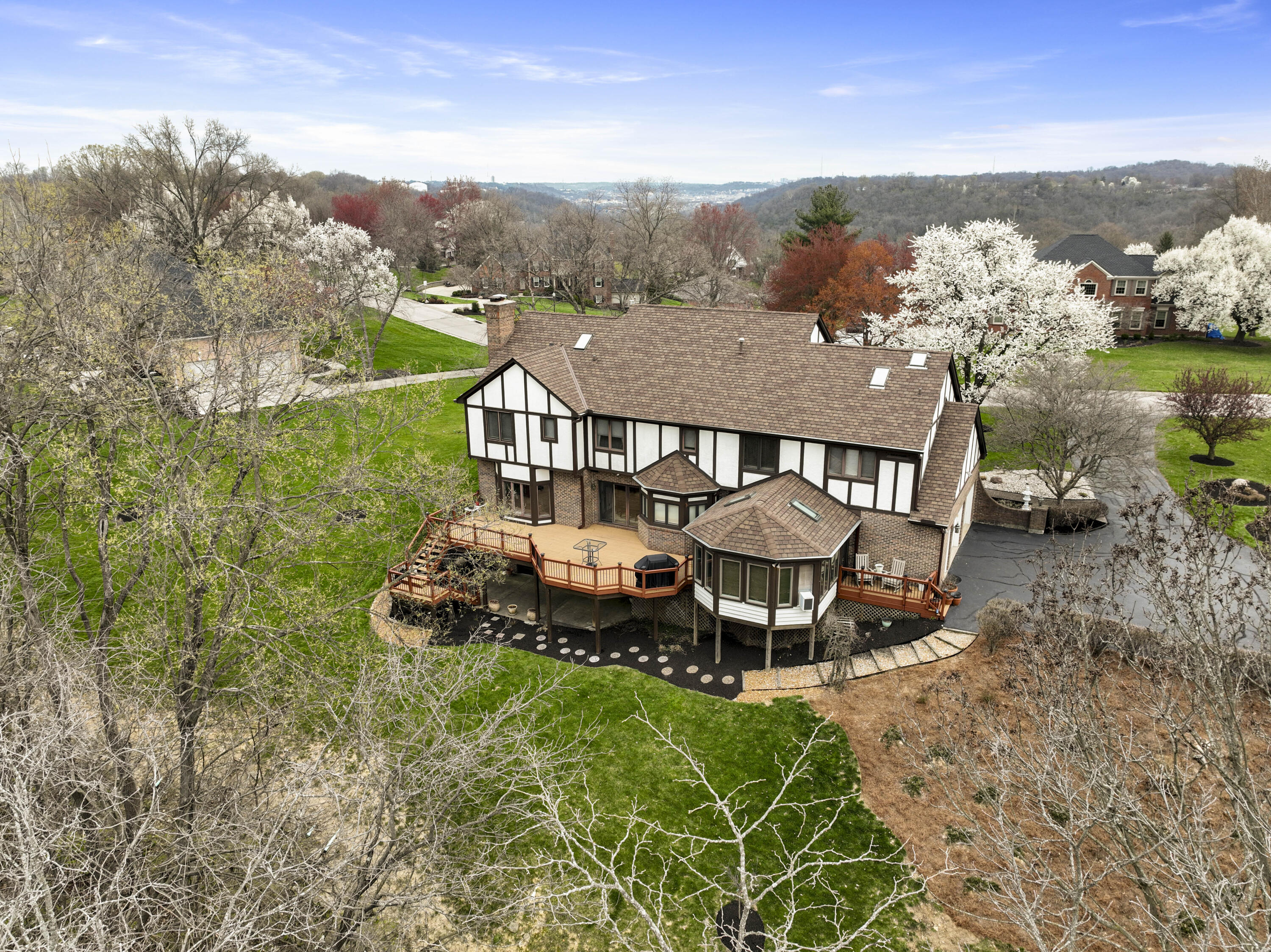 2041 Edenderry Drive Property Photo 29