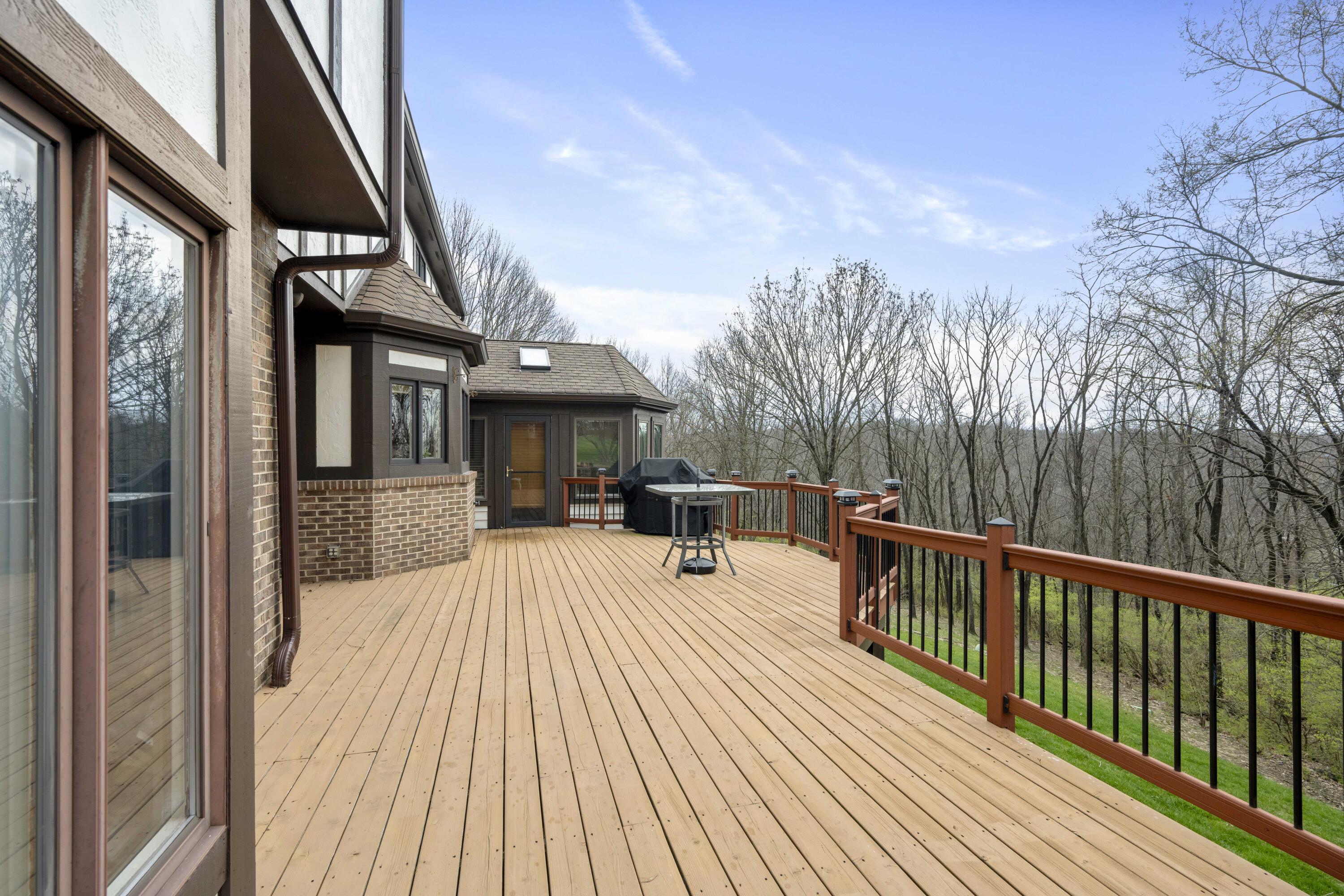 2041 Edenderry Drive Property Photo 33