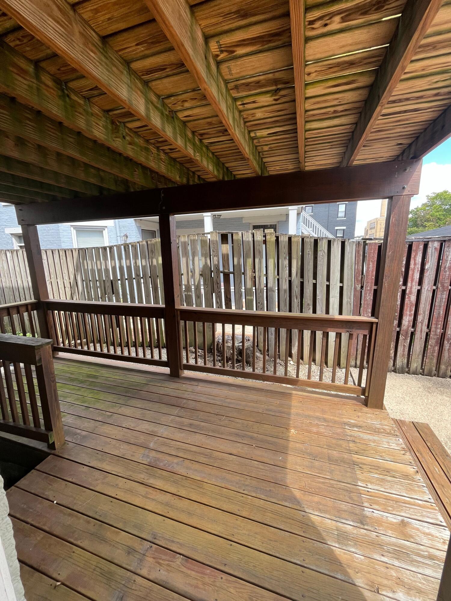 115 E 8th Street Property Photo 23