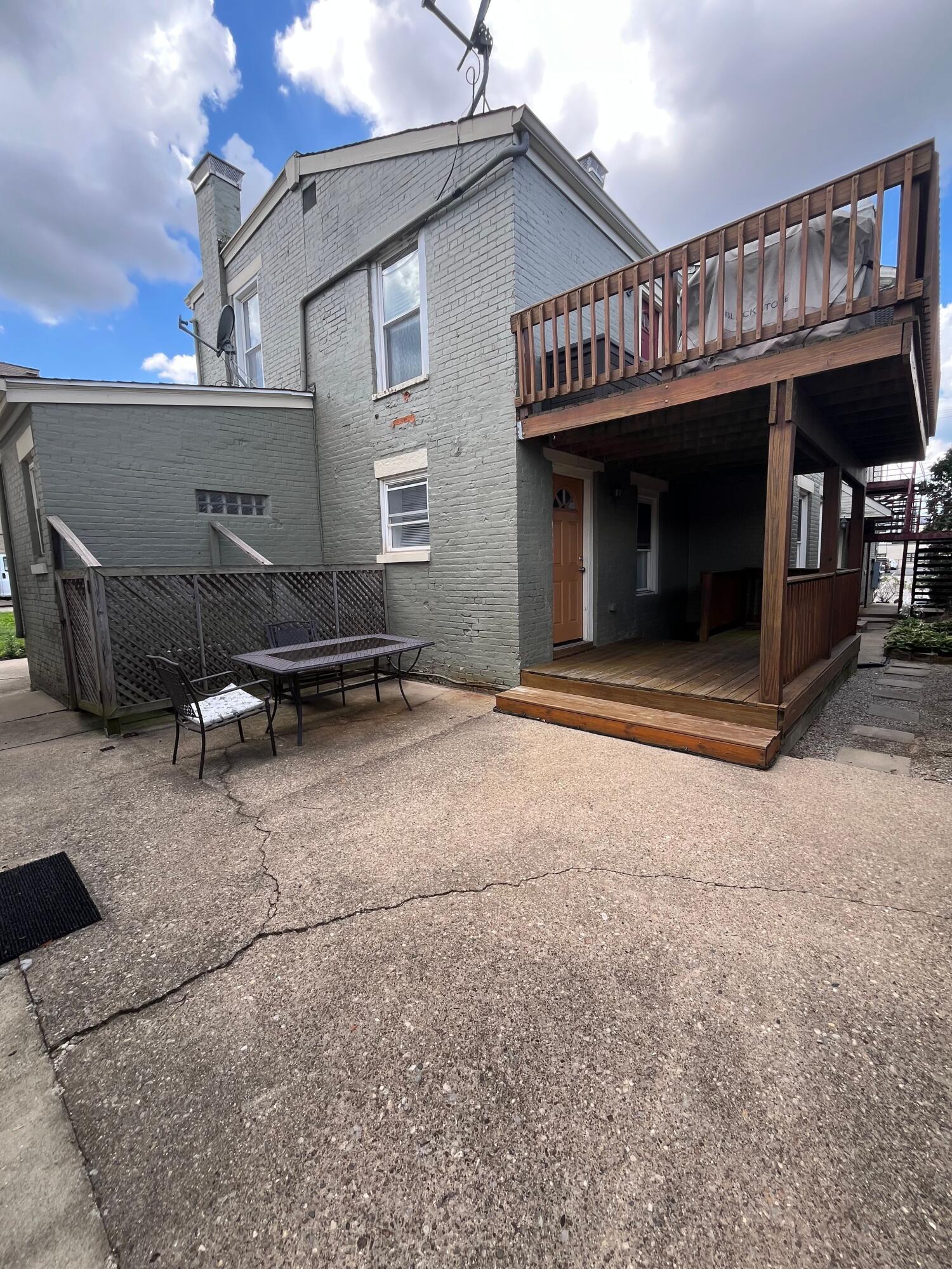 115 E 8th Street Property Photo 26