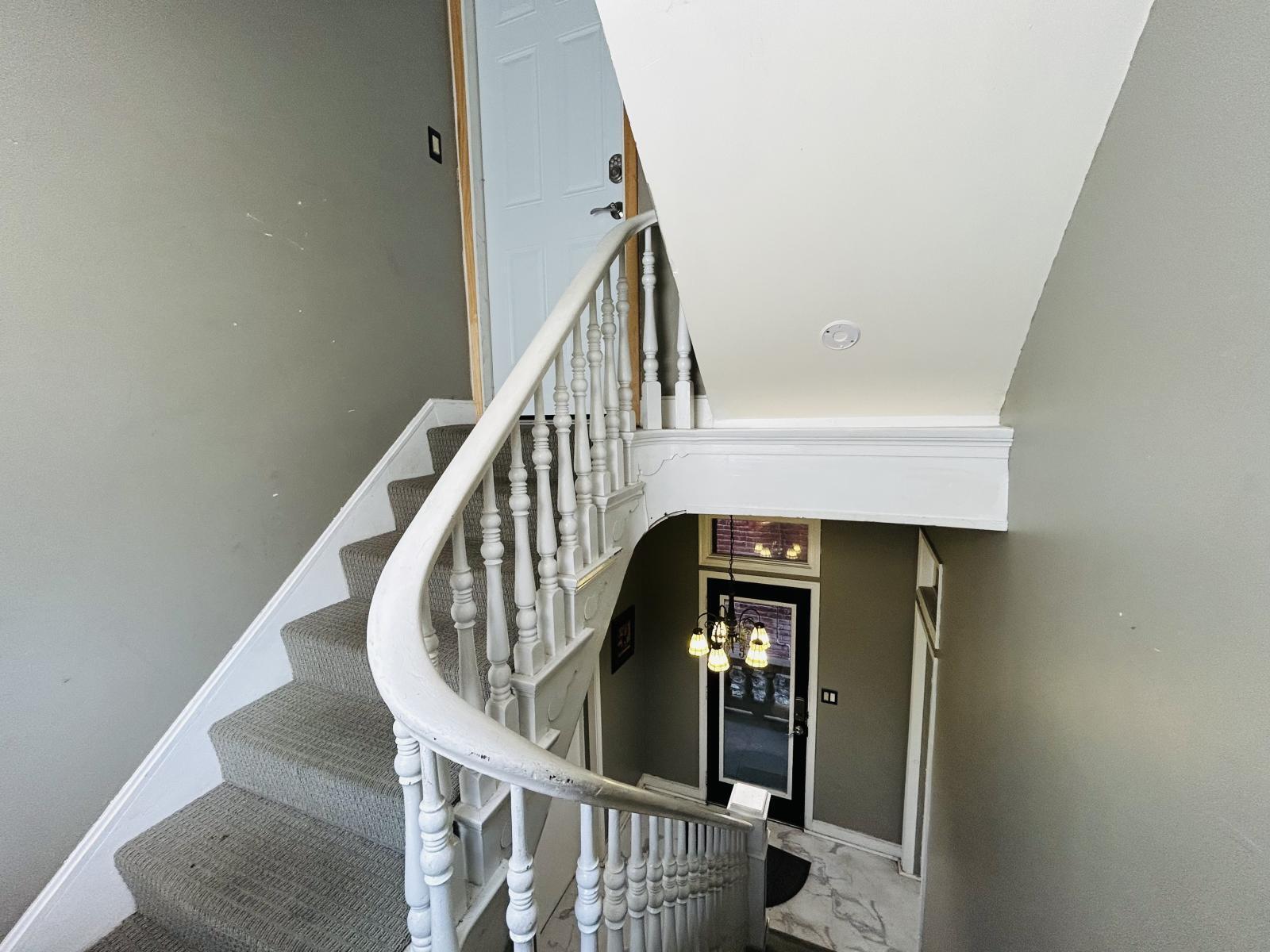 243 W 8th Street, 2 Property Photo 8