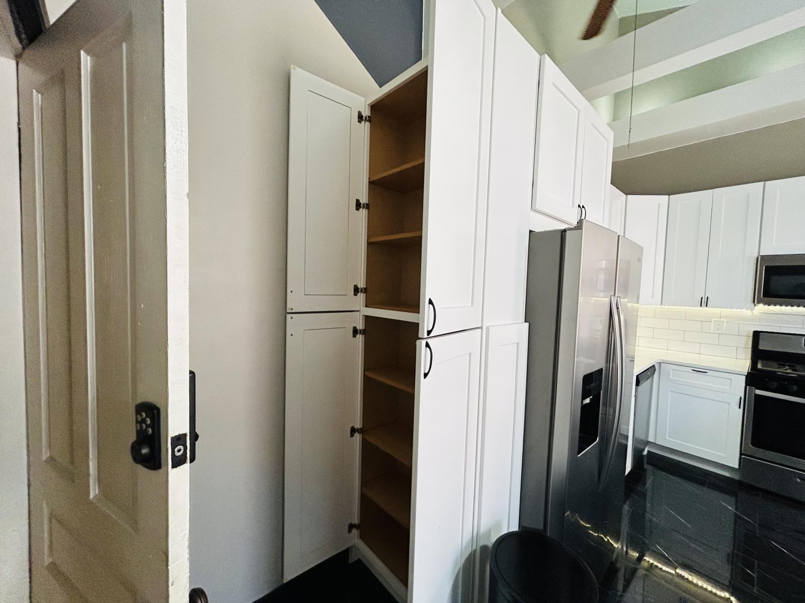 243 W 8th Street, 2 Property Photo 15