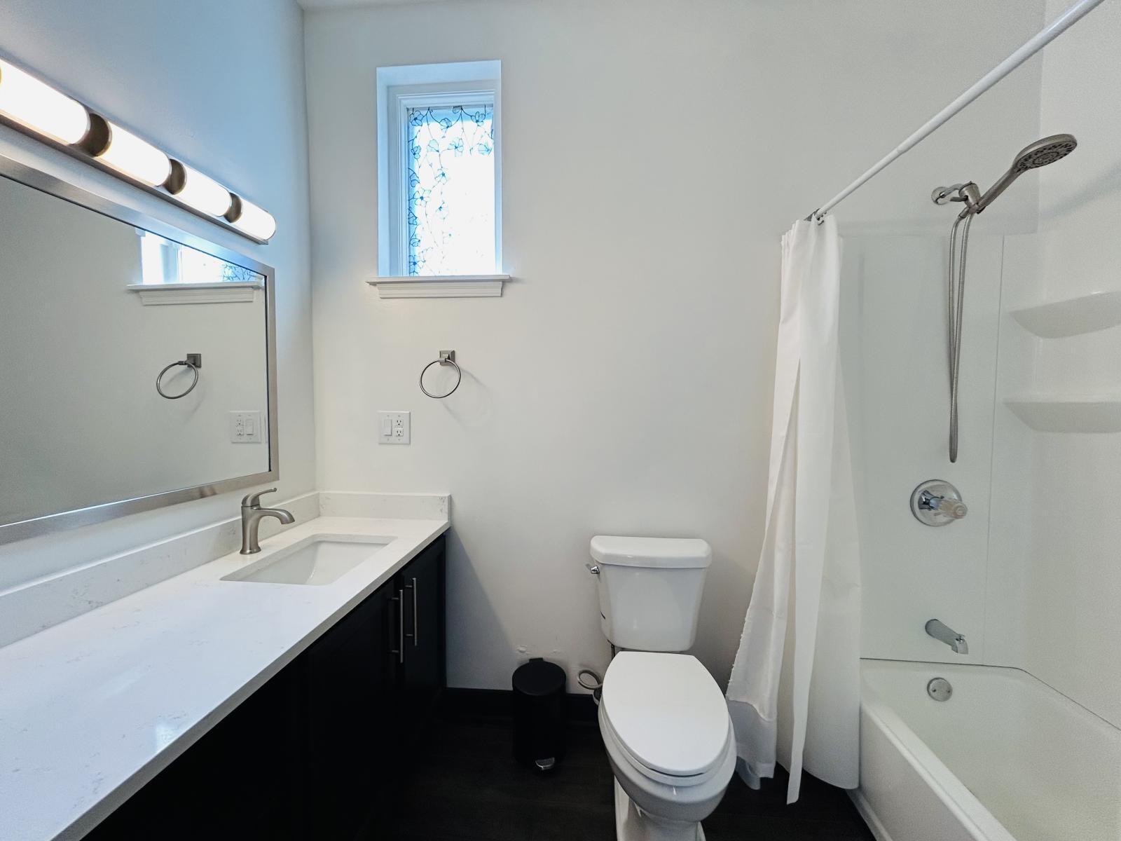 243 W 8th Street, 2 Property Photo 19