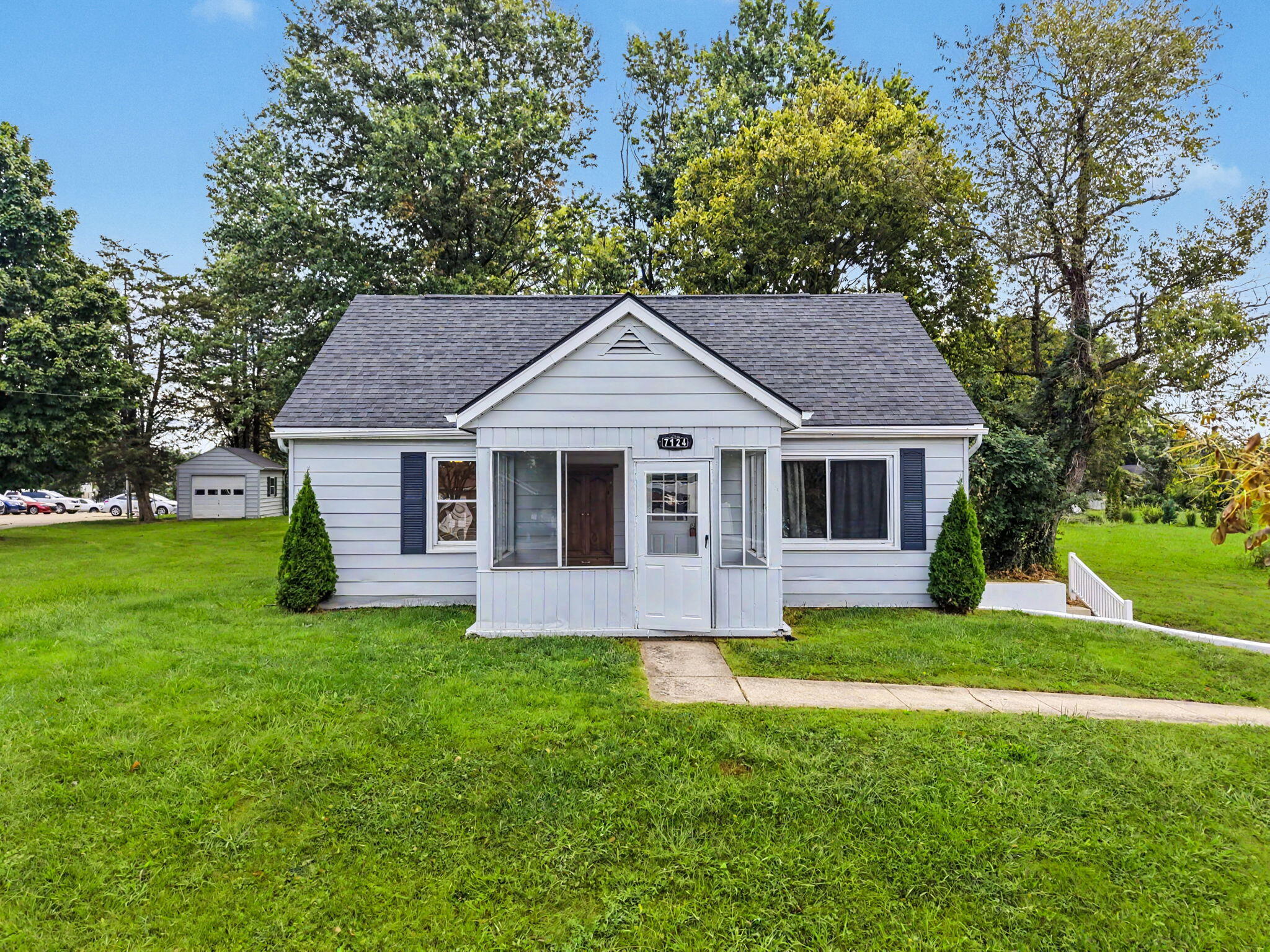 7124 Hopeful Church Road Property Photo