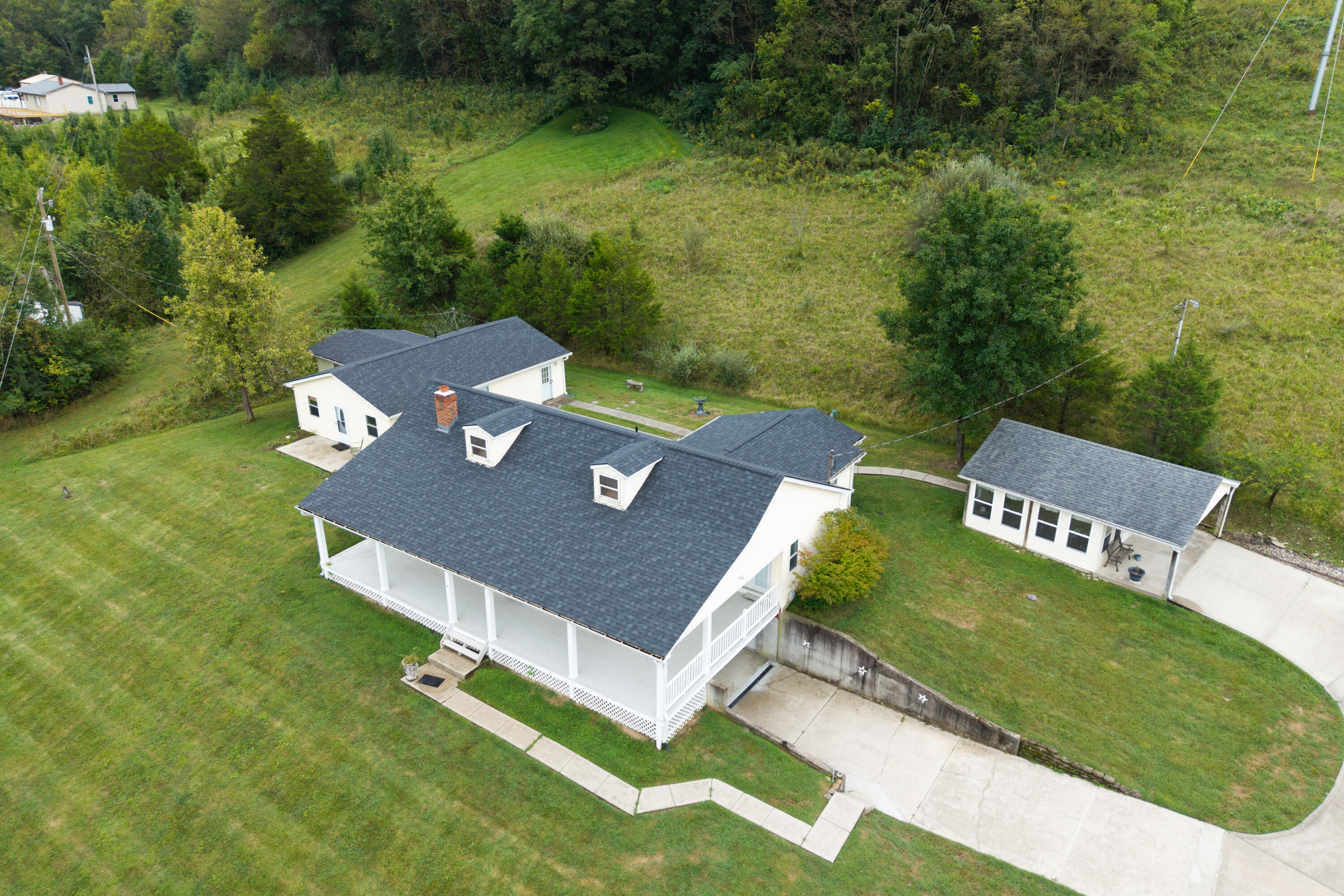2441 Beaver Road Property Photo 1