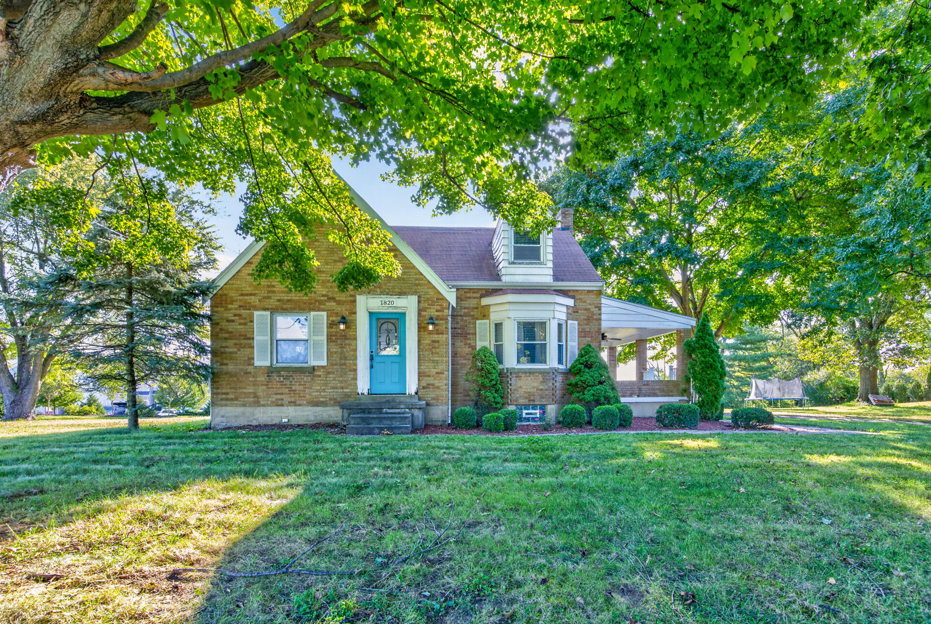 1820 Old N Bend Road Property Photo 2