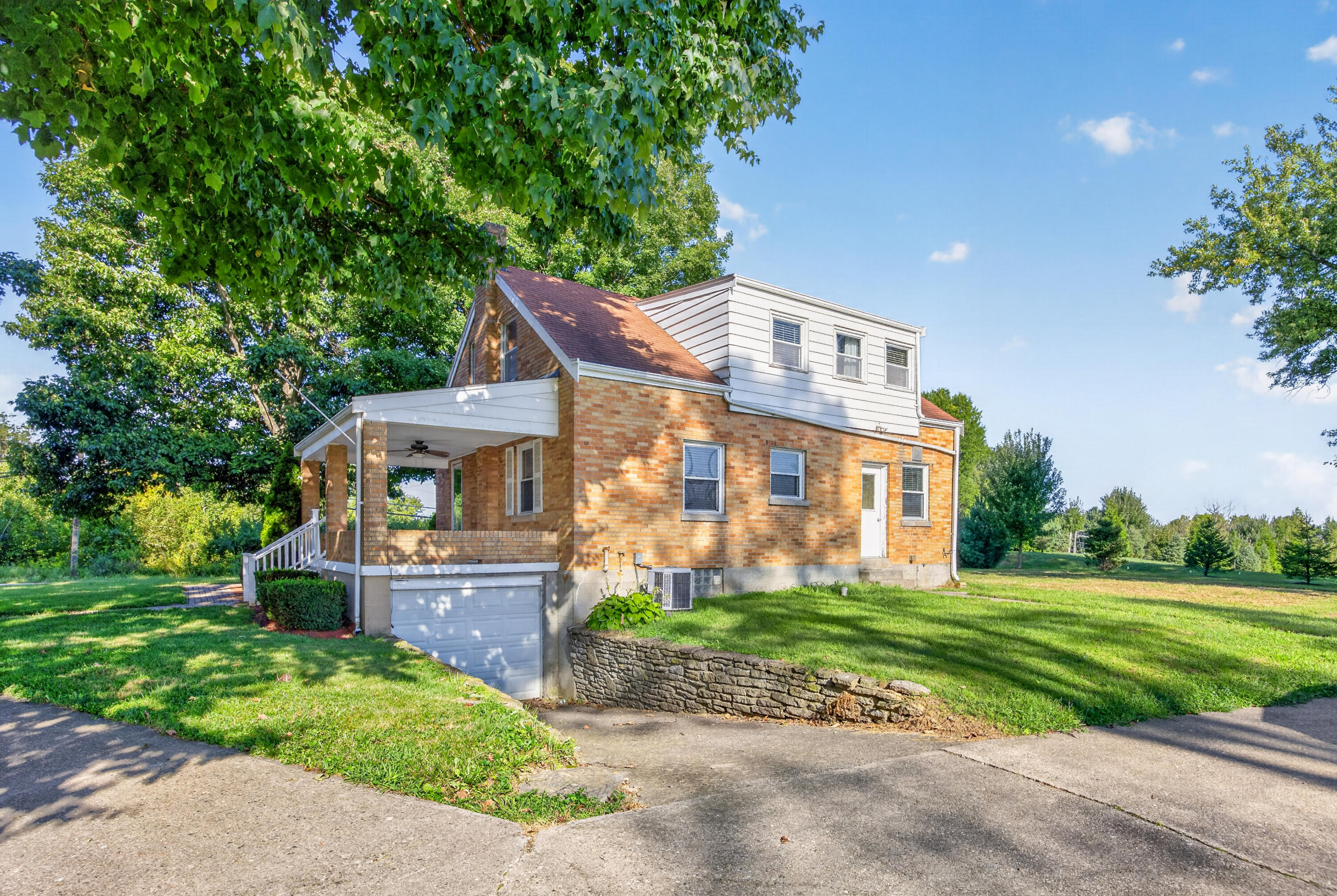 1820 Old N Bend Road Property Photo 8