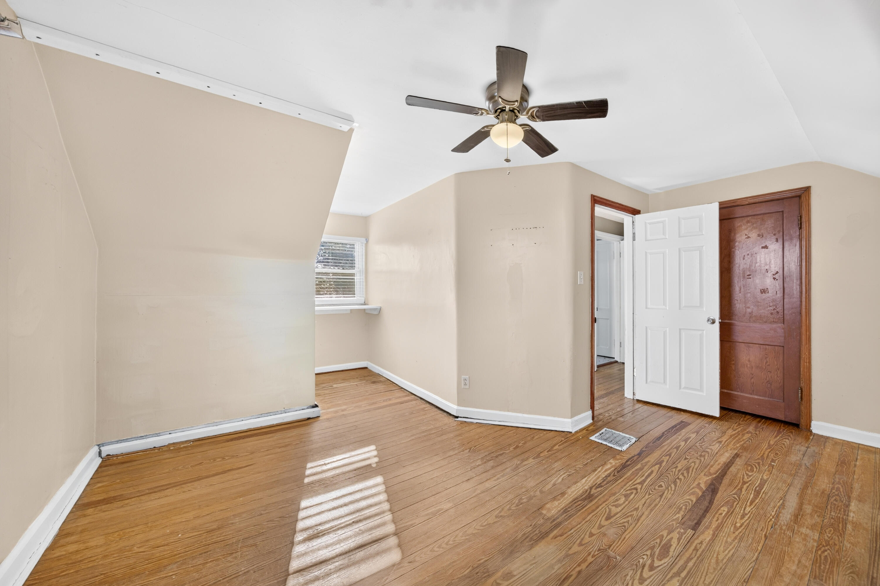 1820 Old N Bend Road Property Photo 18