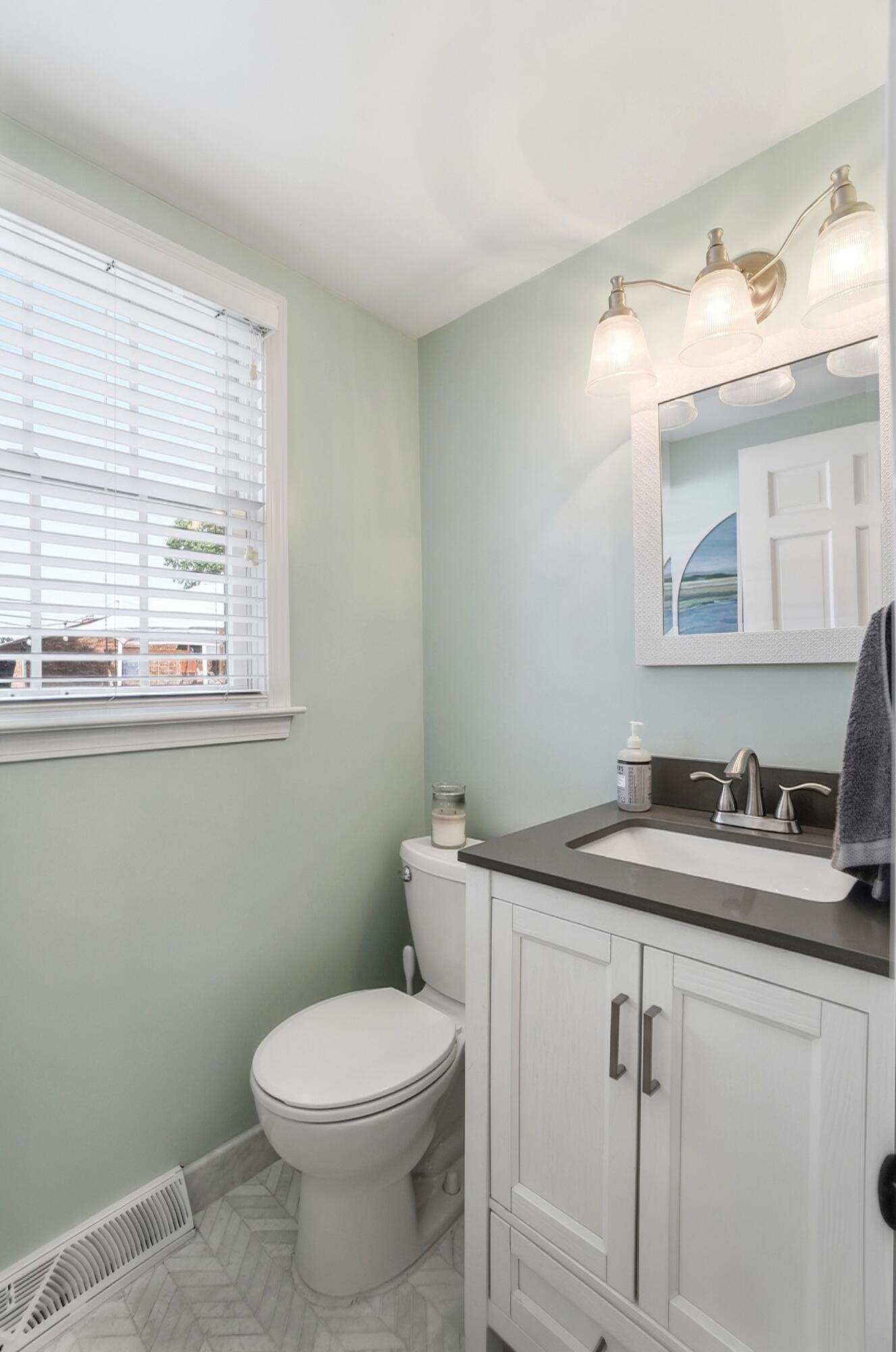 1715 Mount Vernon Drive Property Photo 19