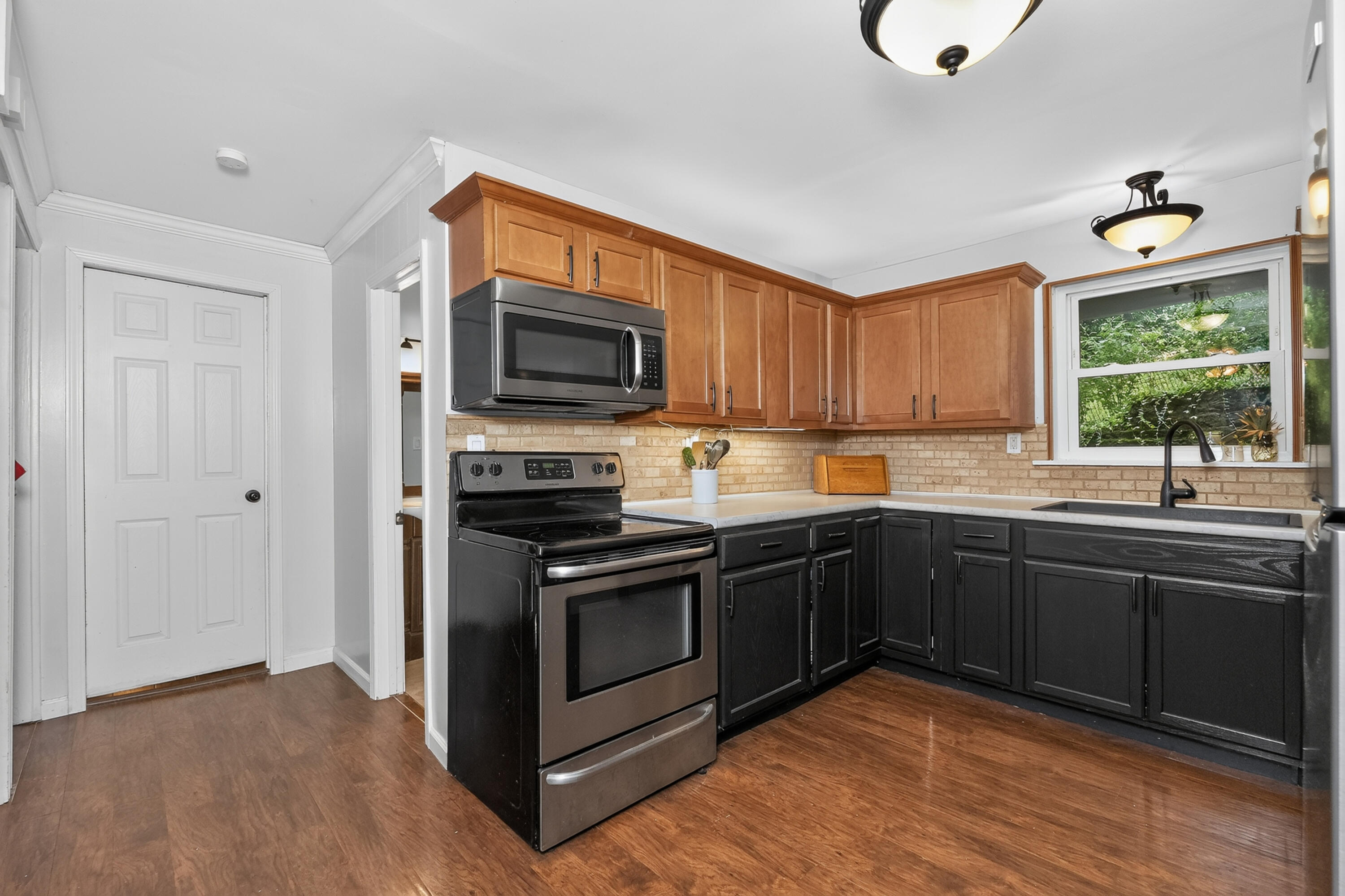 31 Delta Avenue Property Photo 6