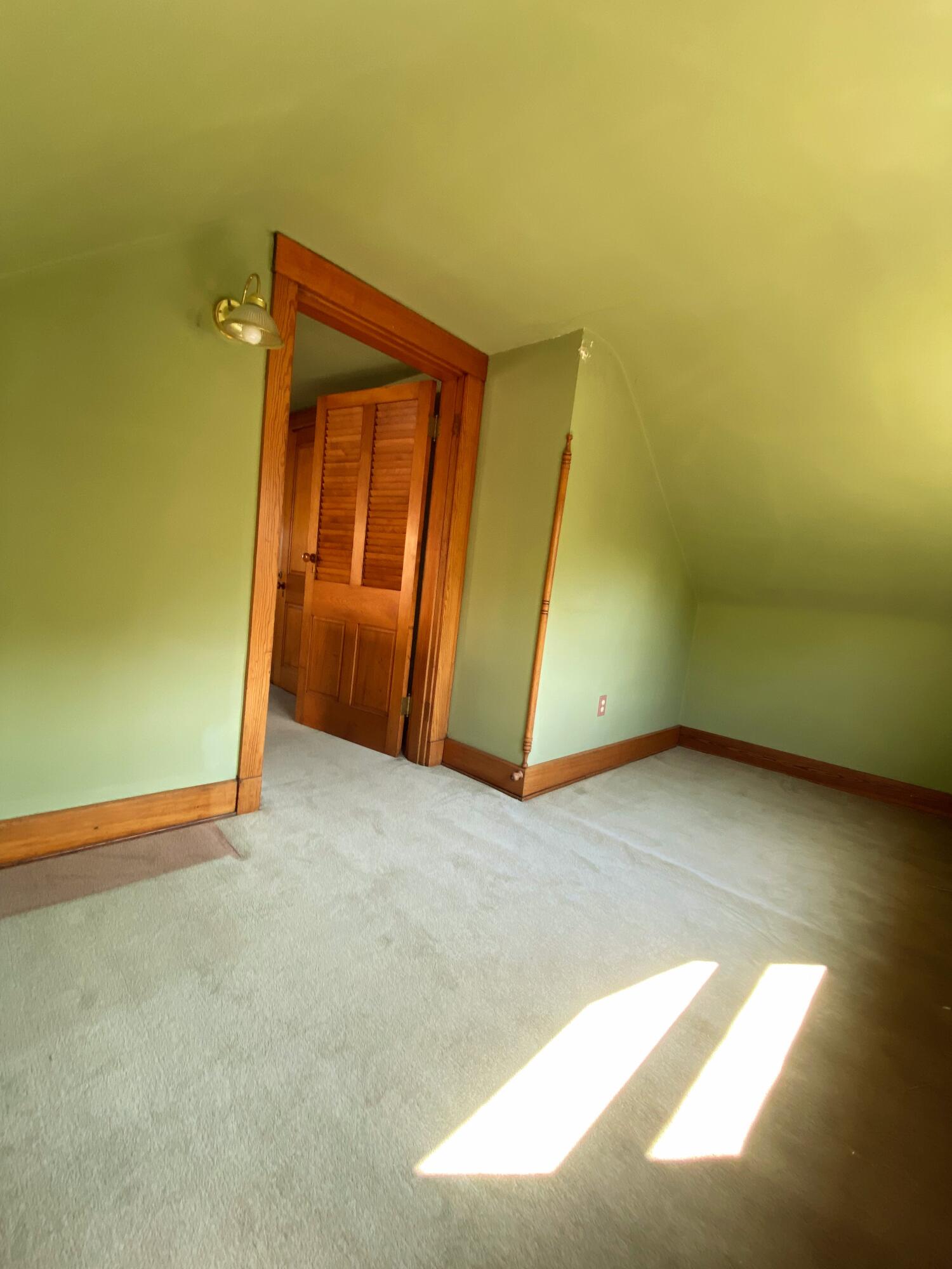 229 Wallace Avenue Property Photo 34