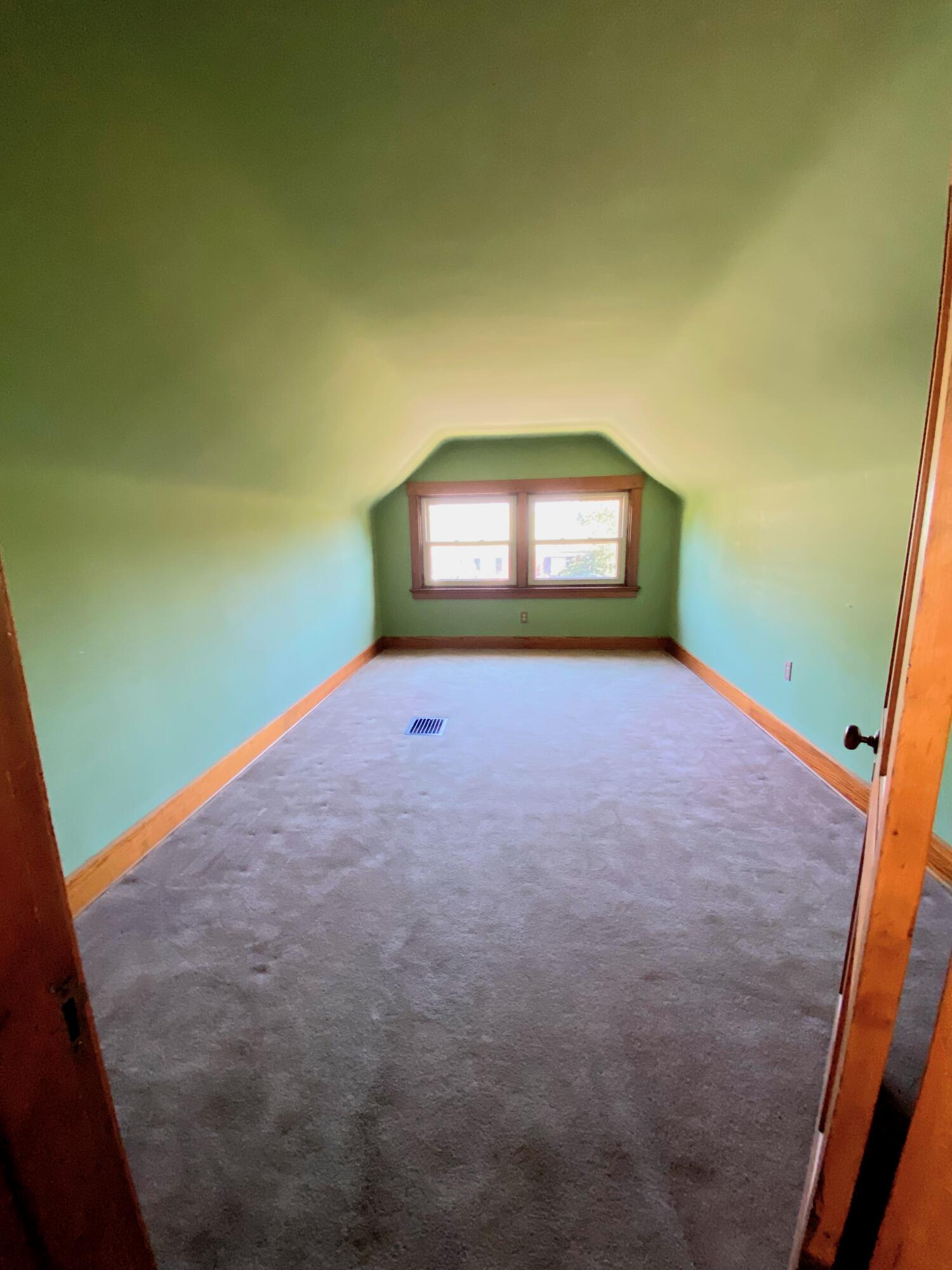 229 Wallace Avenue Property Photo 35