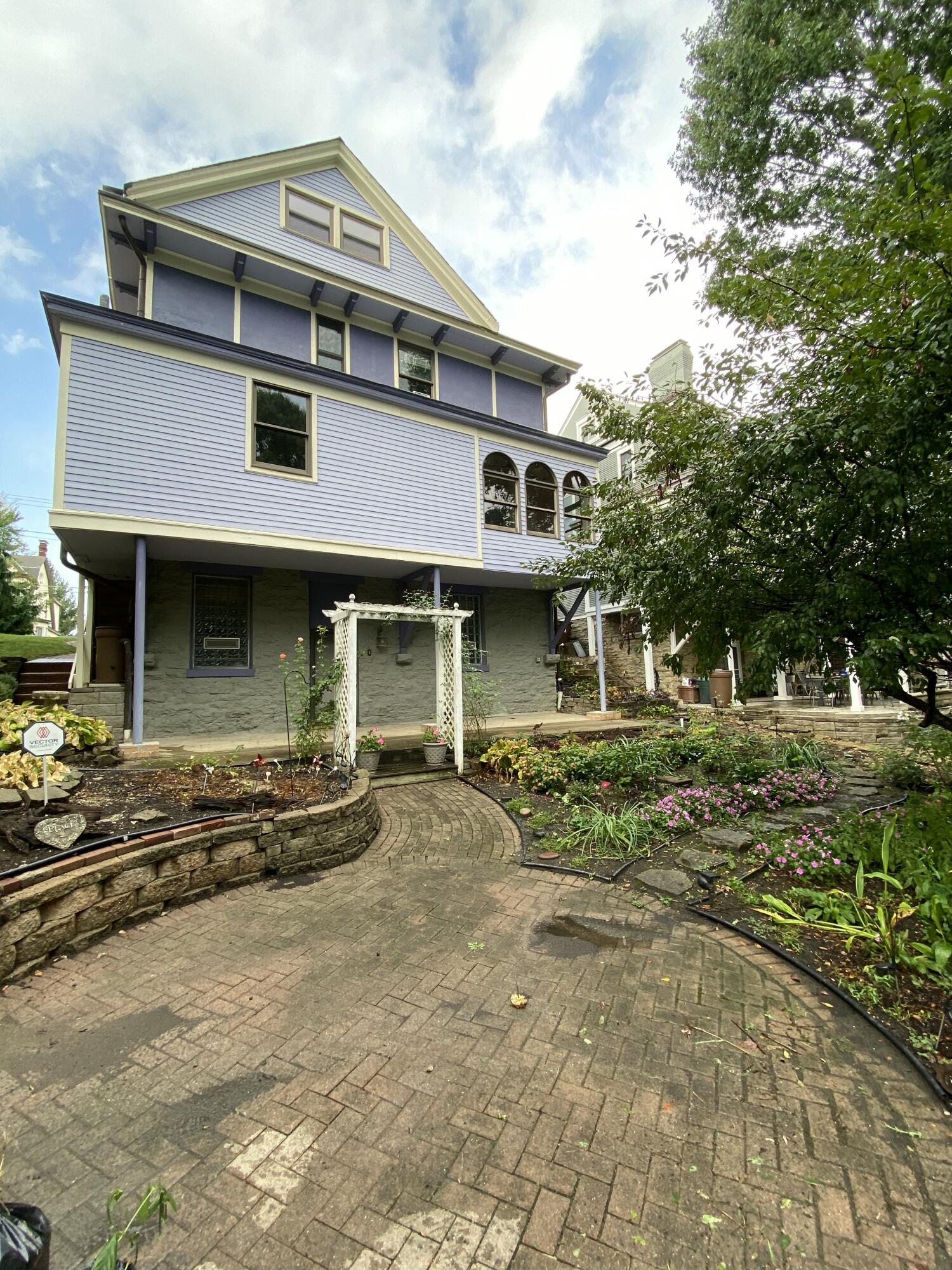 229 Wallace Avenue Property Photo 41