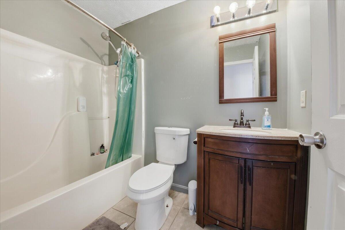 435 Barley Circle Property Photo 23