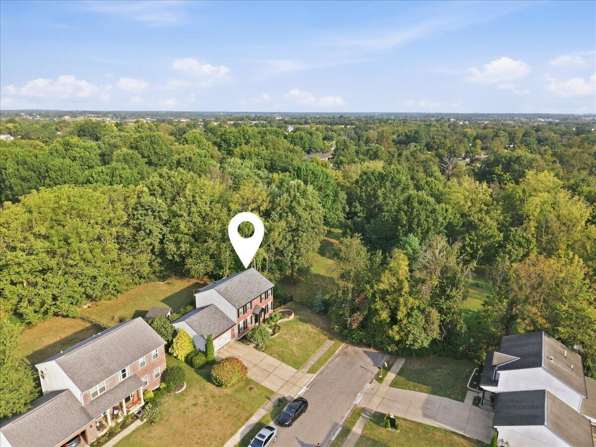 10001 Irish Way Property Photo 3