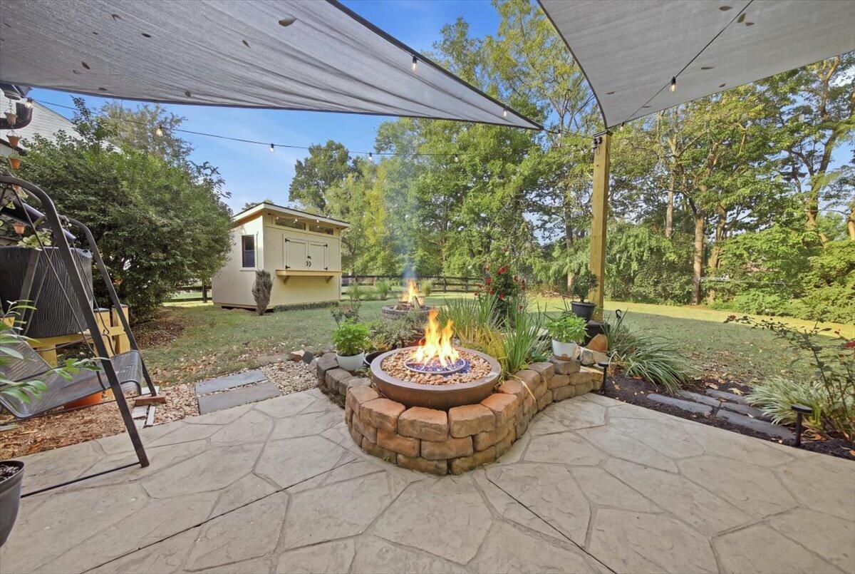 10001 Irish Way Property Photo 6