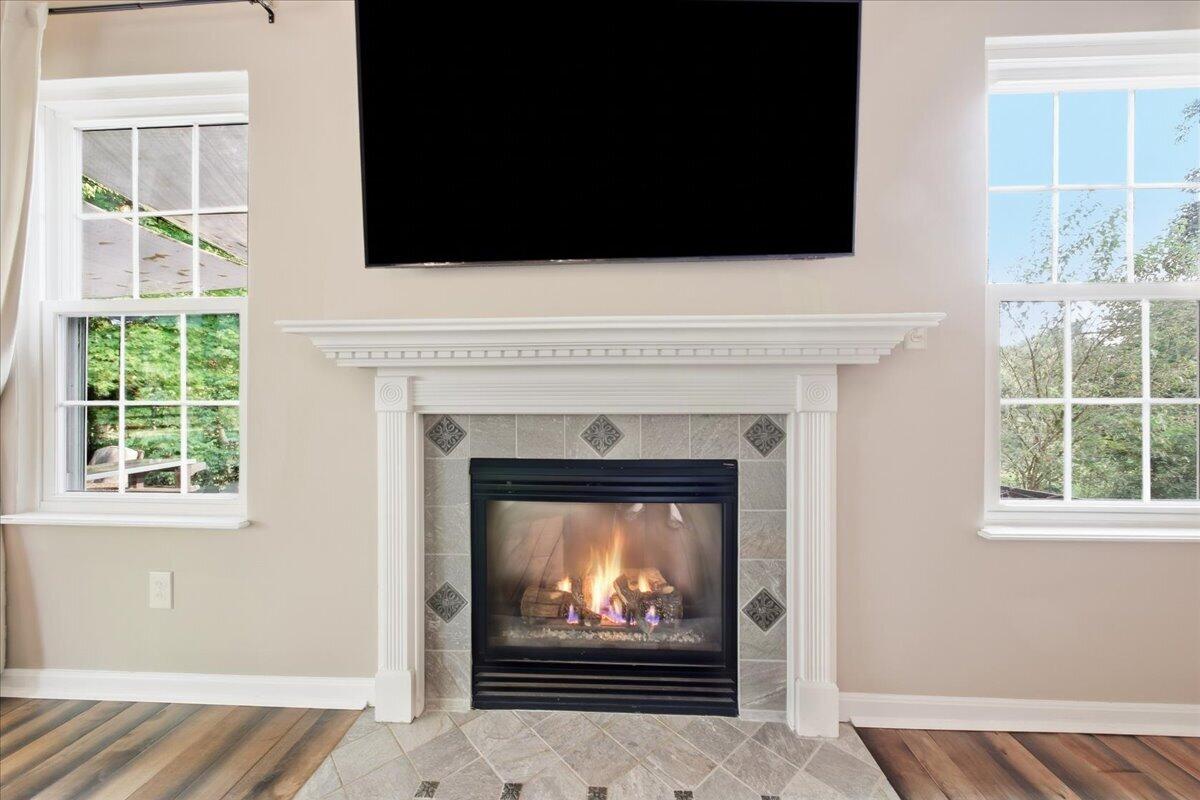 10001 Irish Way Property Photo 11