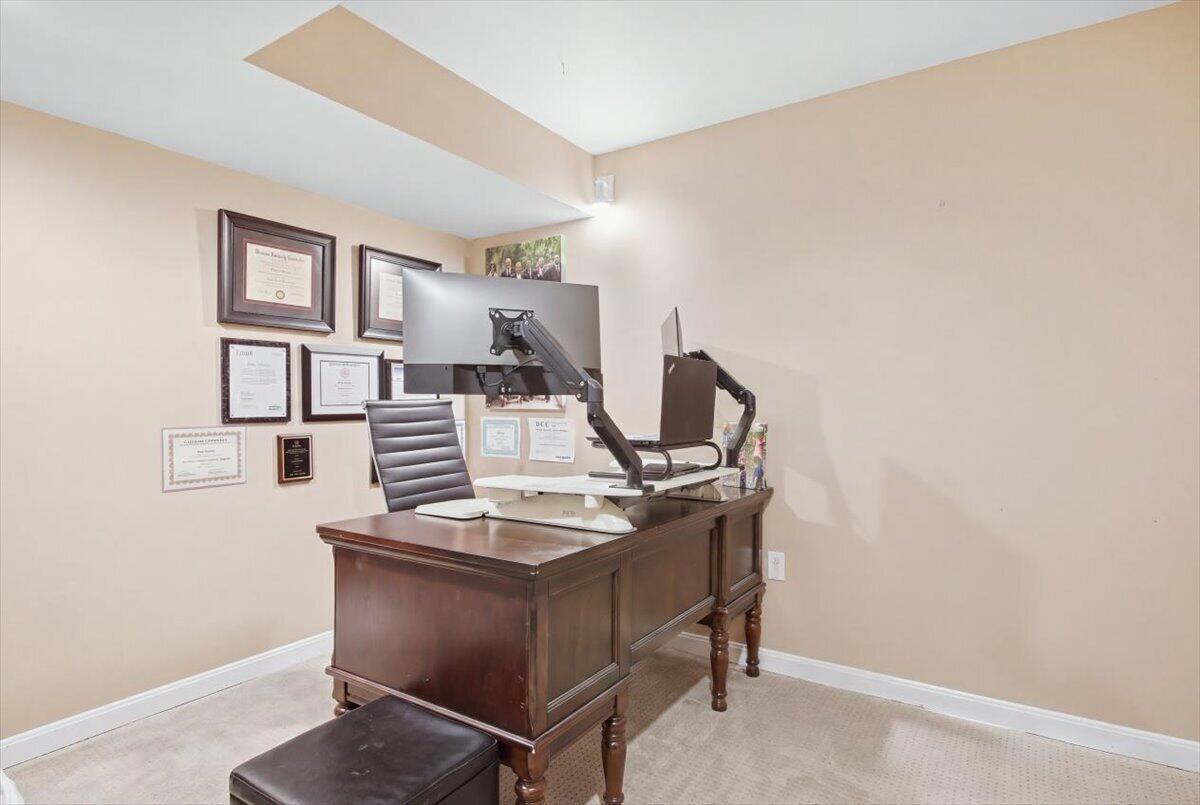 10001 Irish Way Property Photo 35