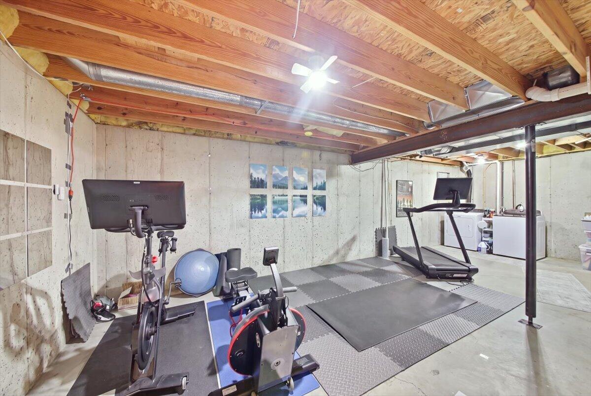10001 Irish Way Property Photo 44