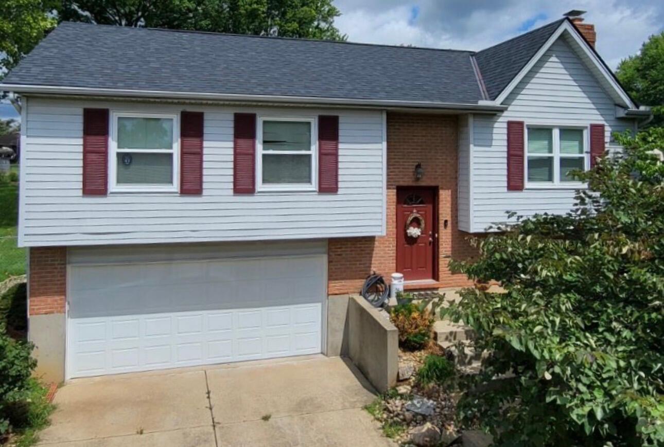 16 Paul Lane Property Photo