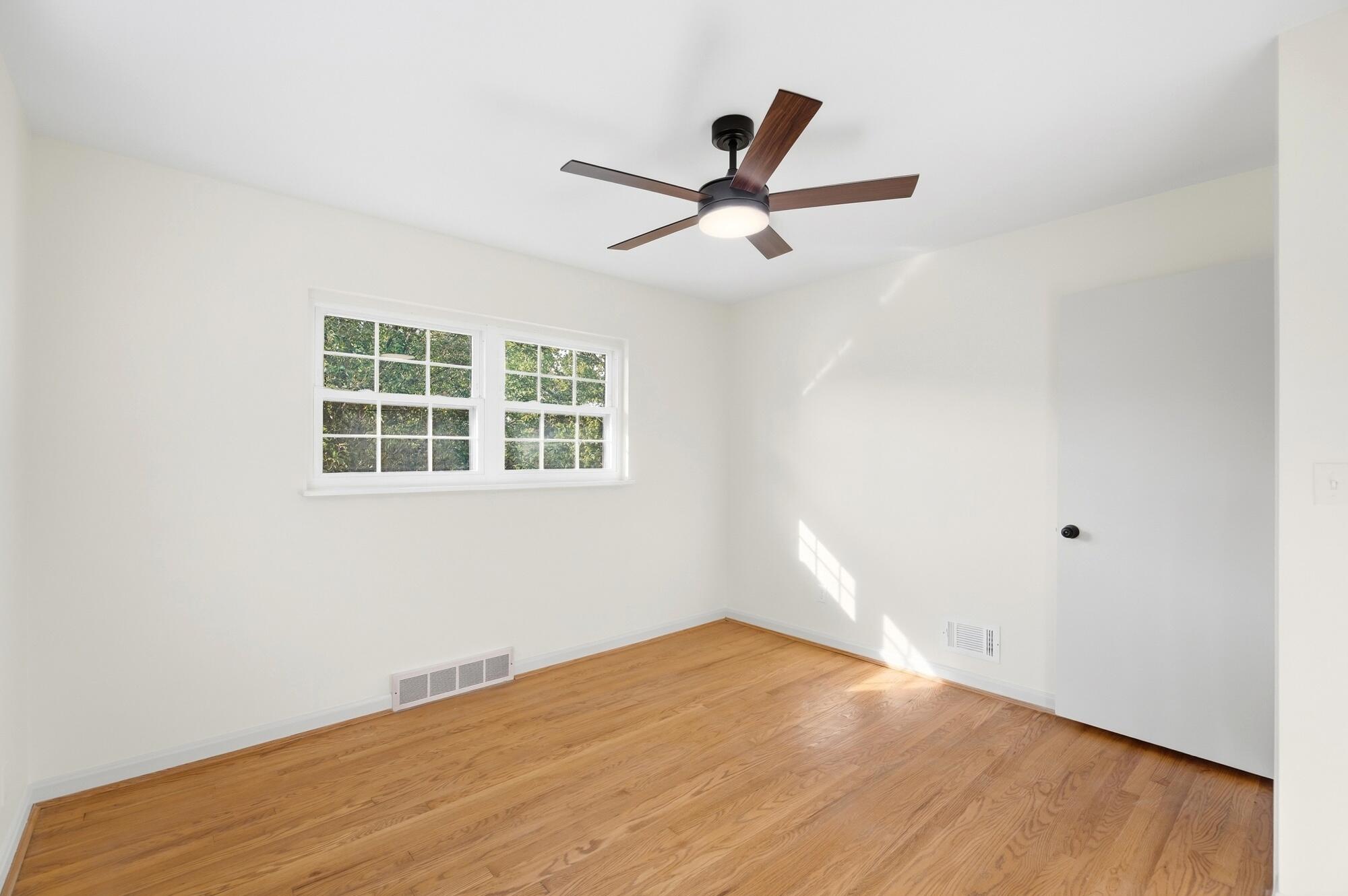 114 Garden Way Property Photo 9