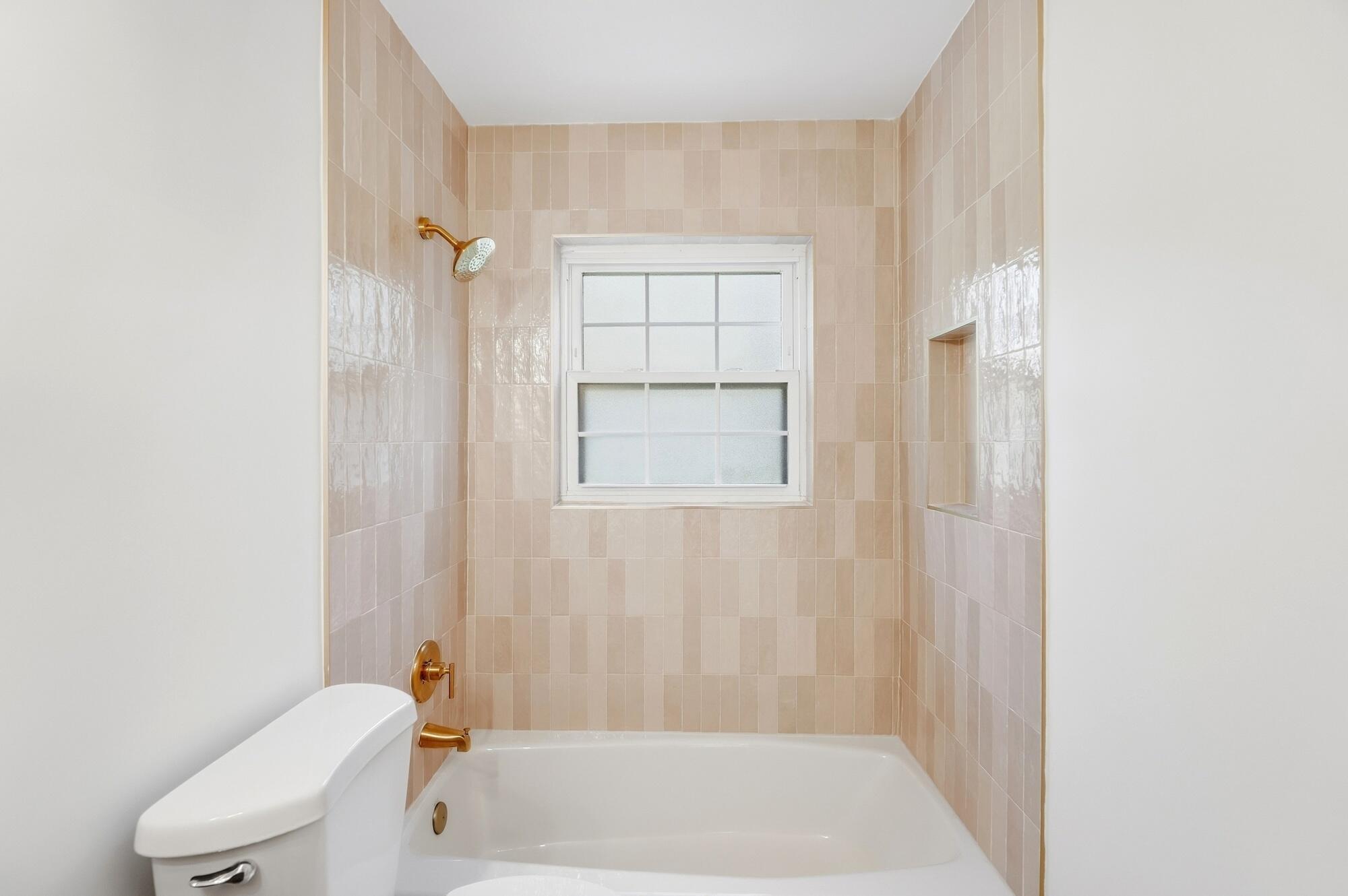 114 Garden Way Property Photo 11