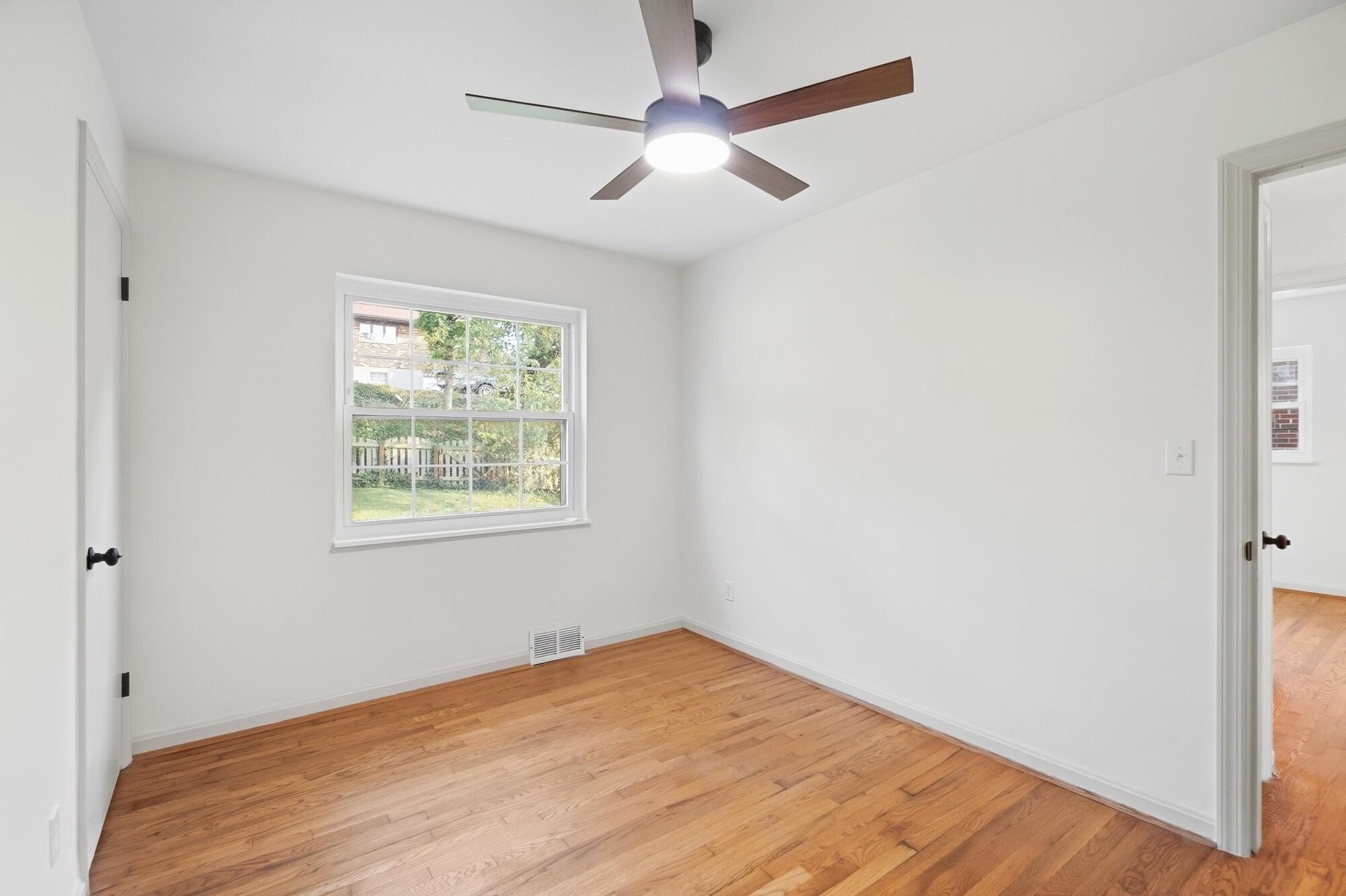 114 Garden Way Property Photo 16
