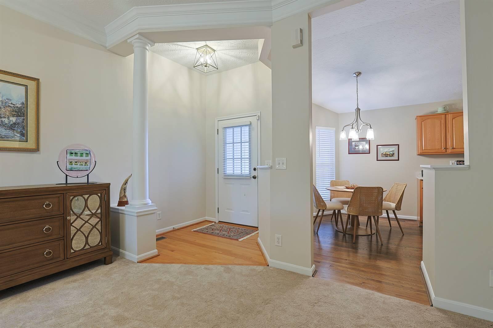 320 Shadow Ridge Drive Property Photo 5