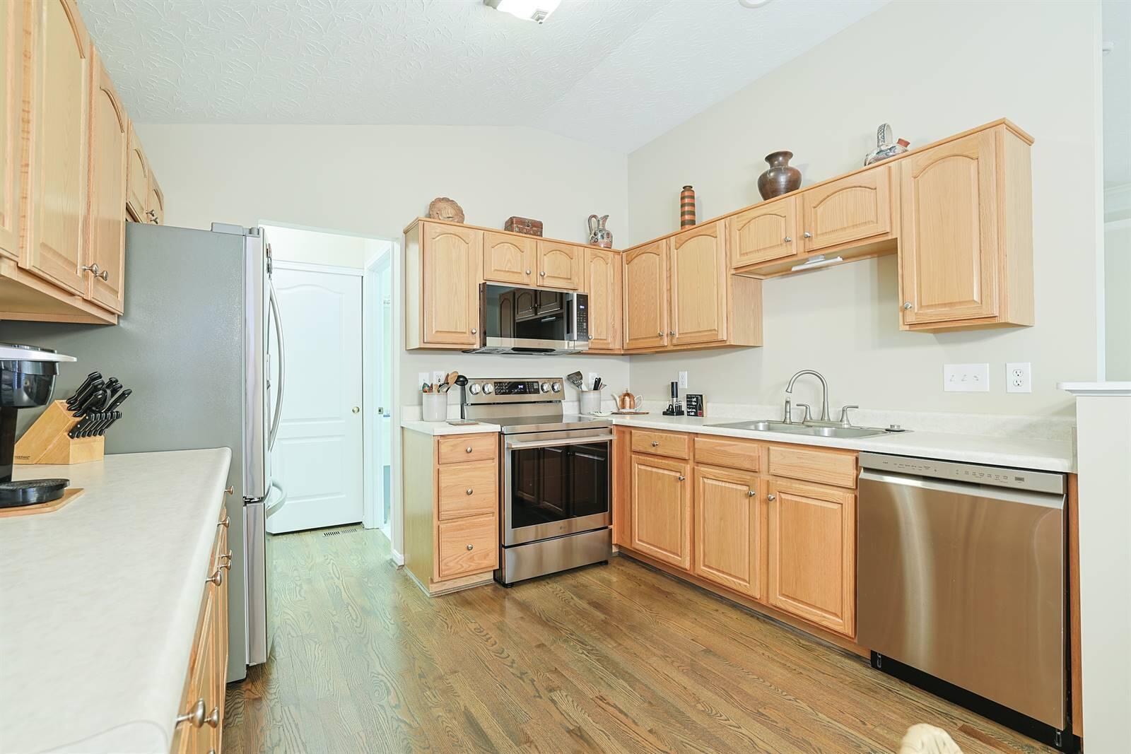 320 Shadow Ridge Drive Property Photo 11