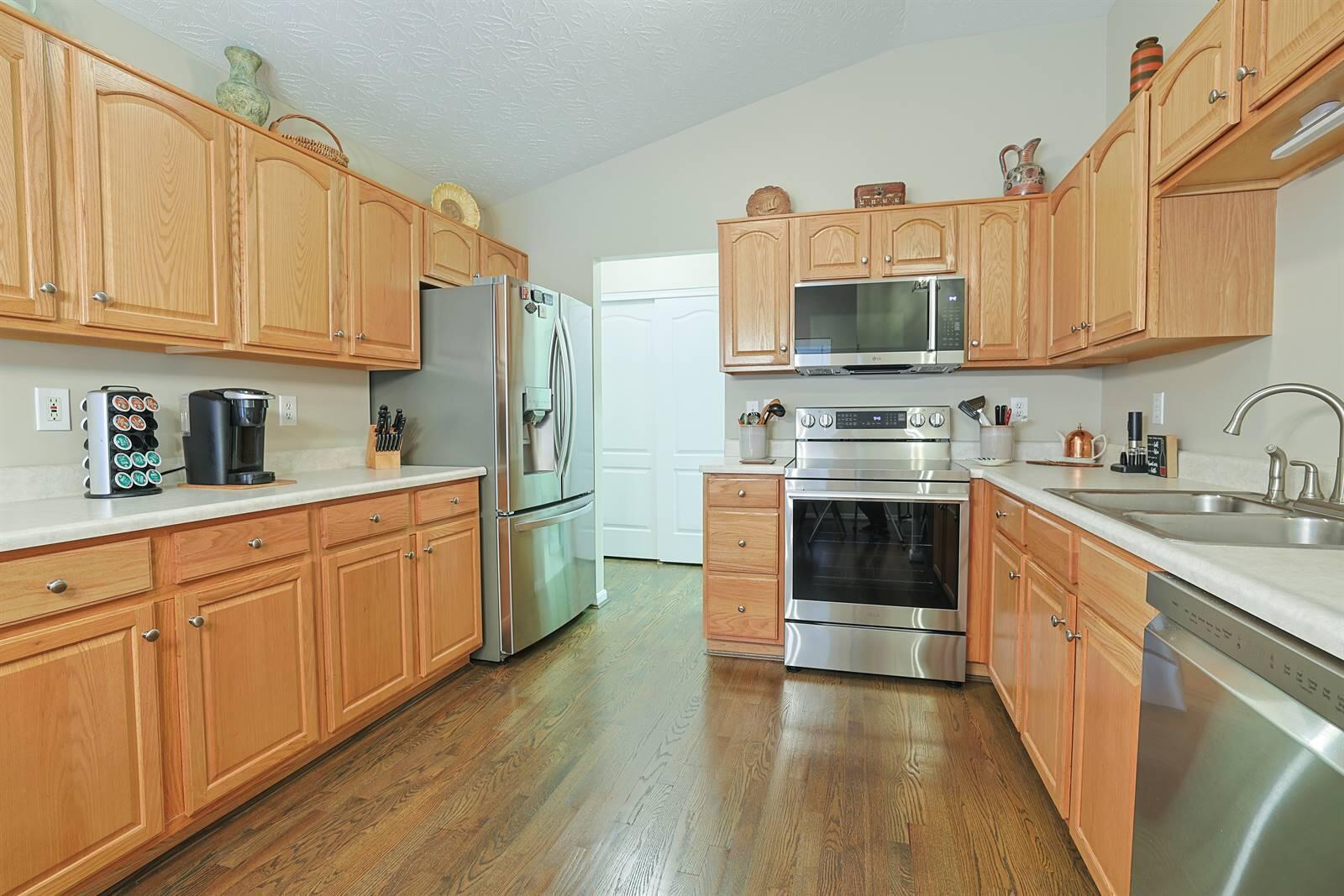 320 Shadow Ridge Drive Property Photo 12