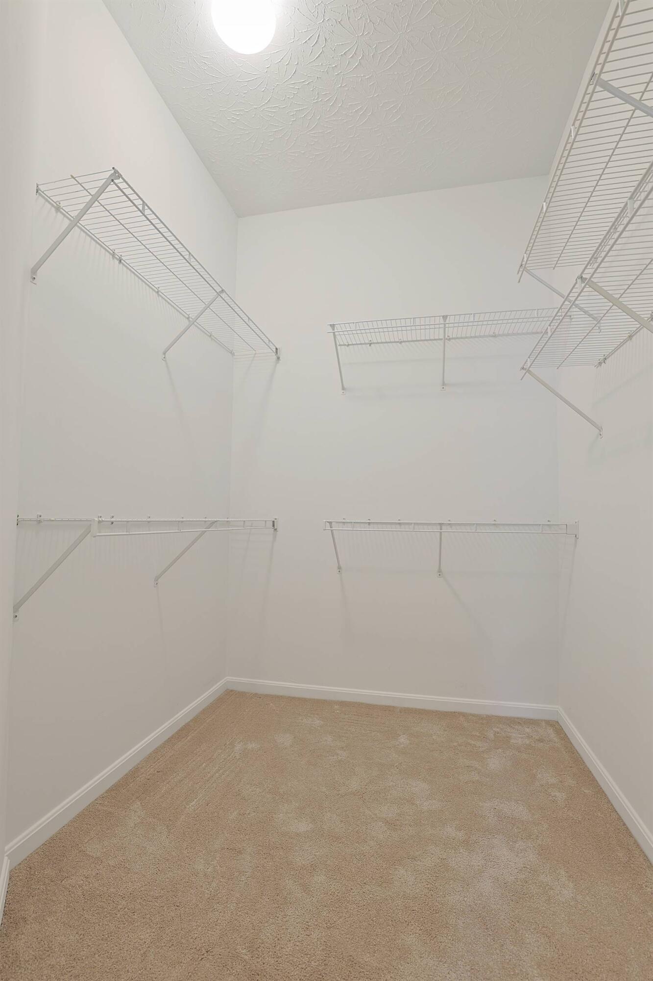 320 Shadow Ridge Drive Property Photo 17