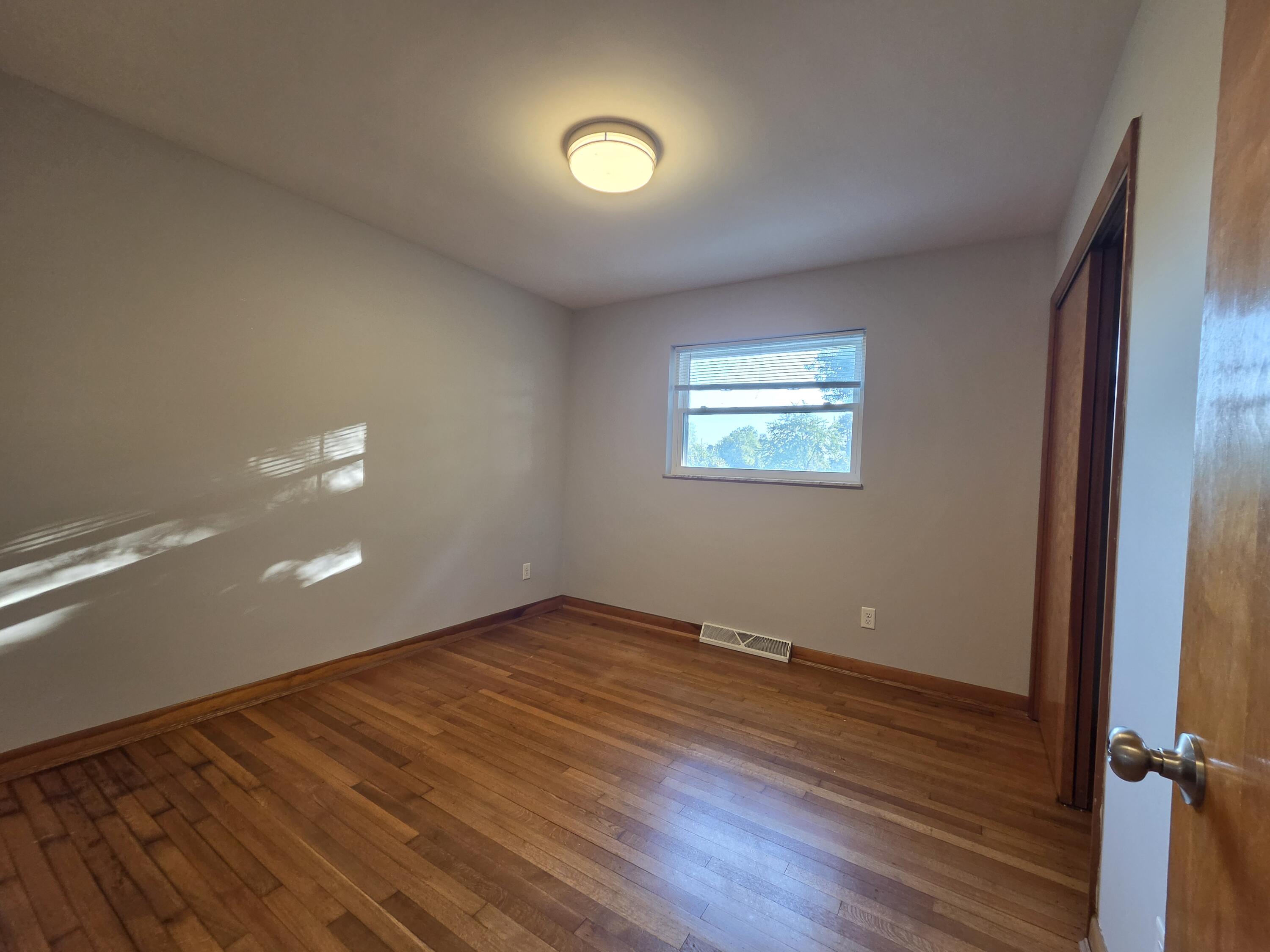 23 Edwards Property Photo 17