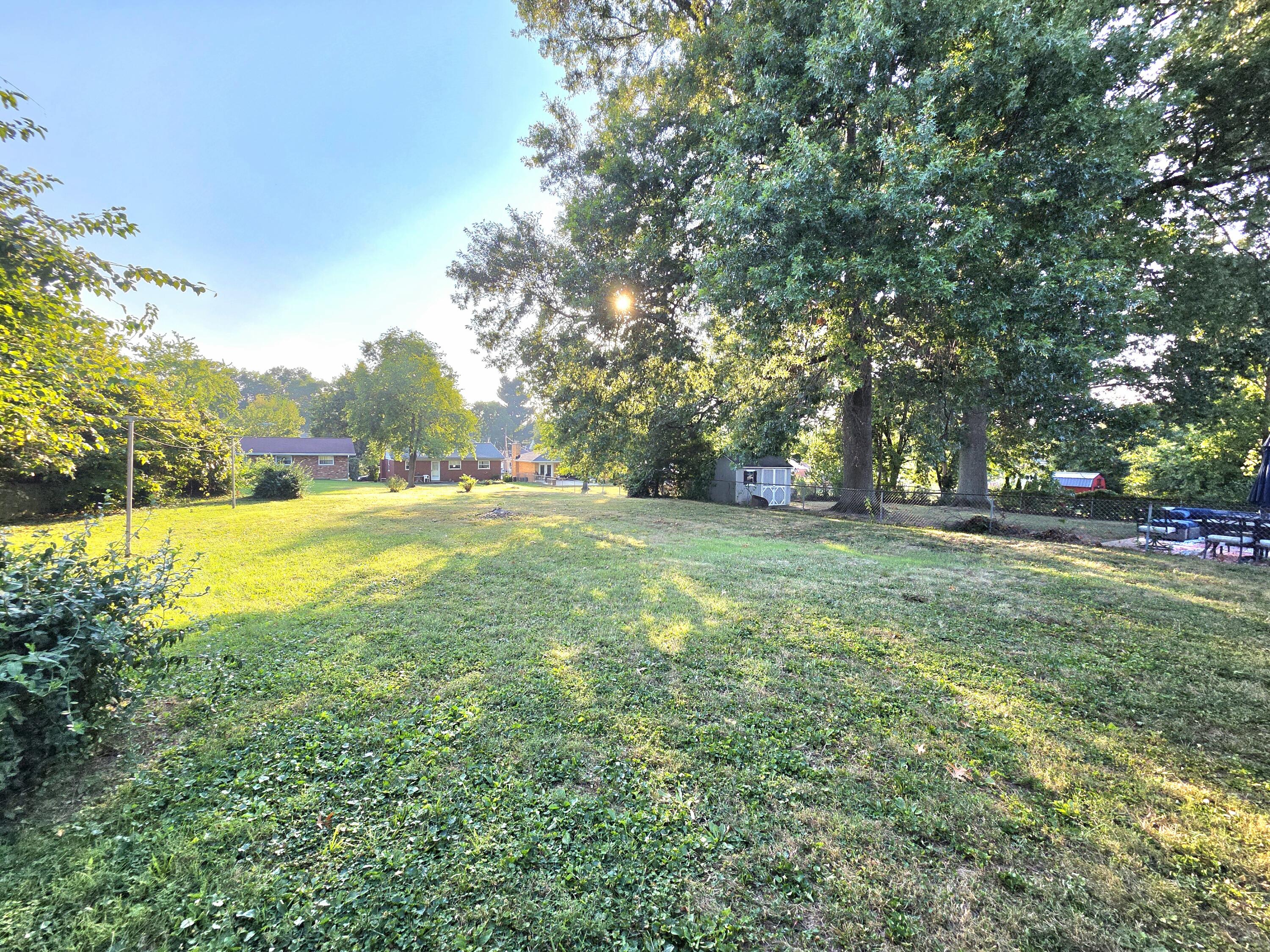 23 Edwards Property Photo 23