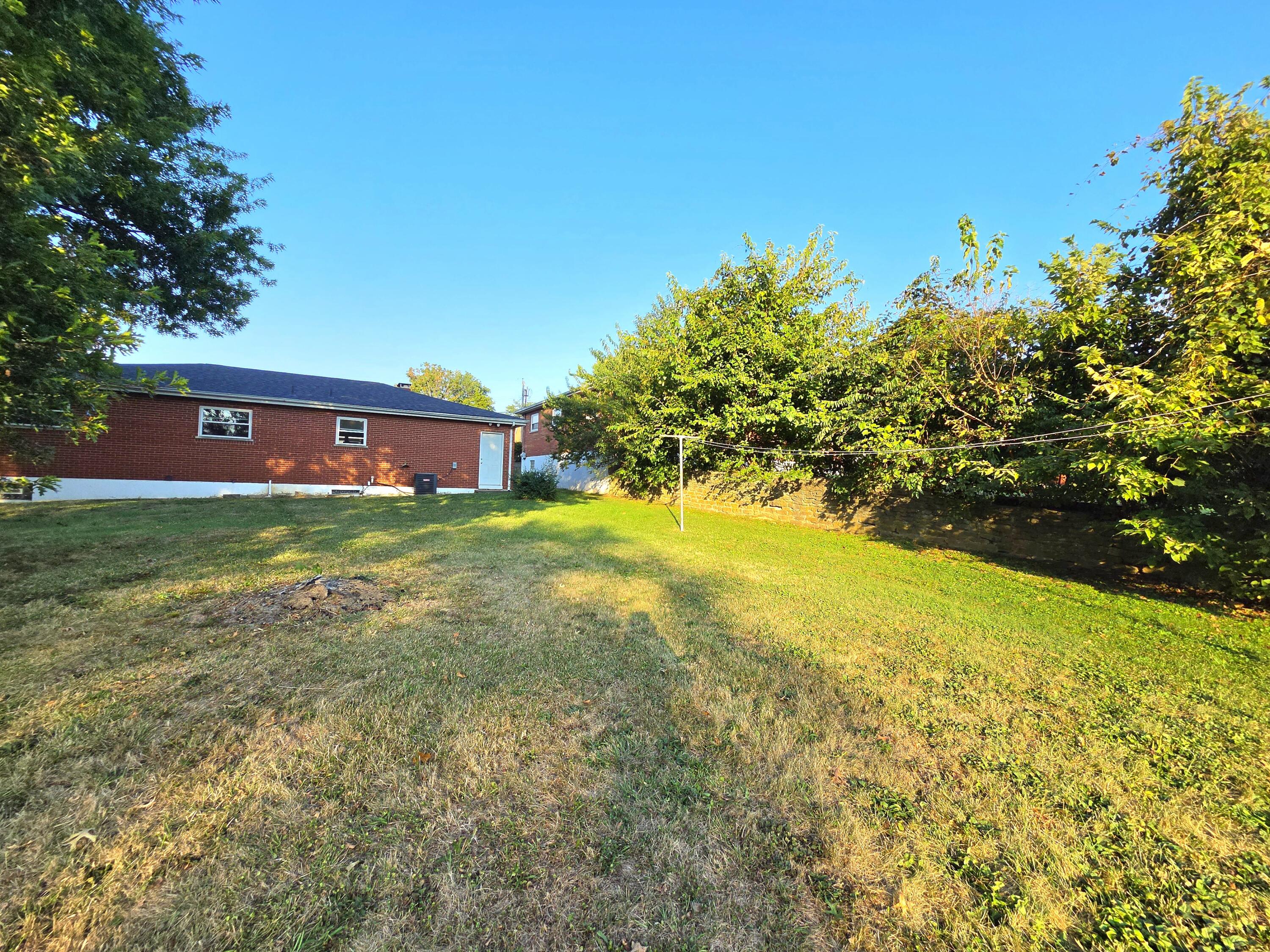23 Edwards Property Photo 24