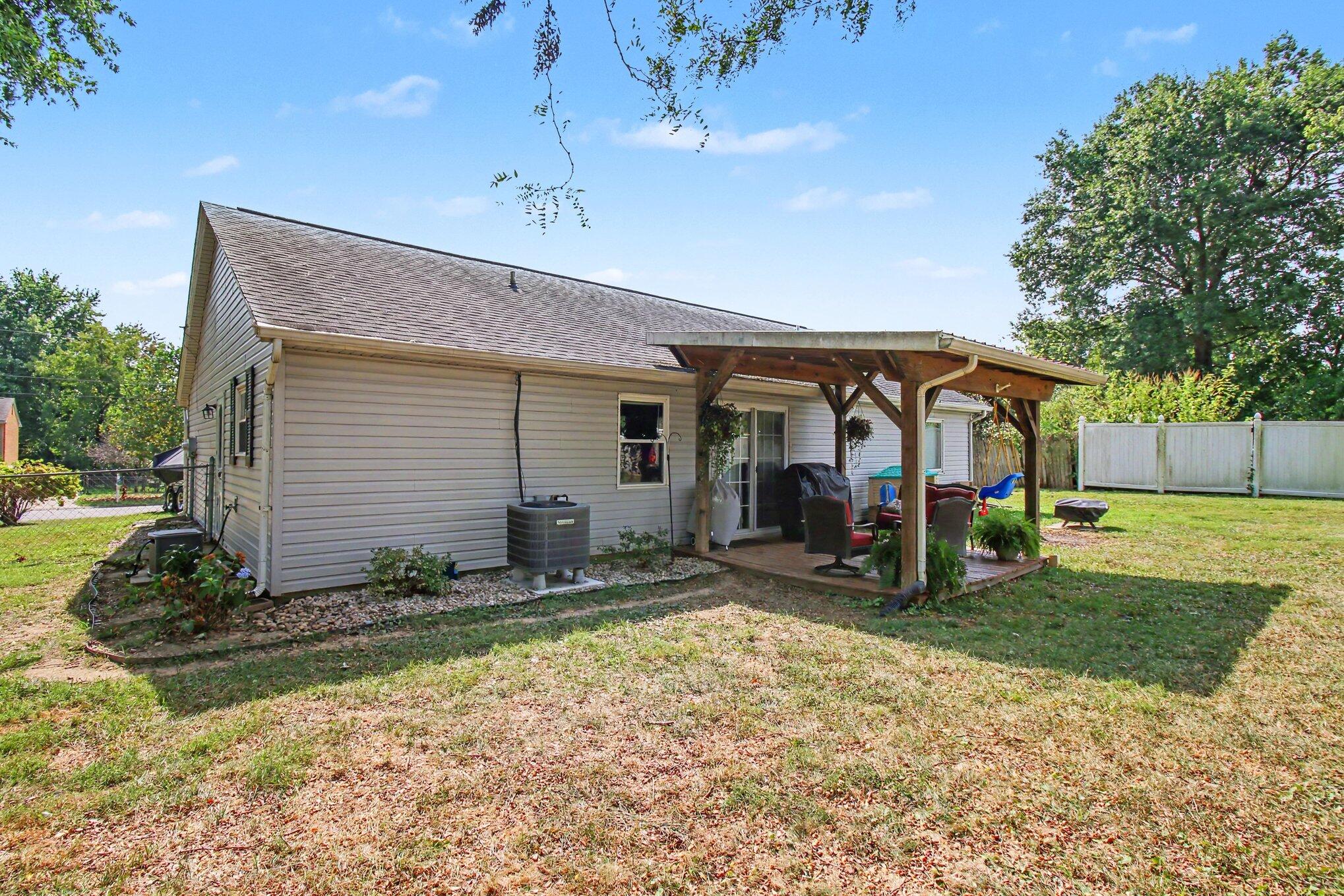 2616 Inez Court Property Photo 15