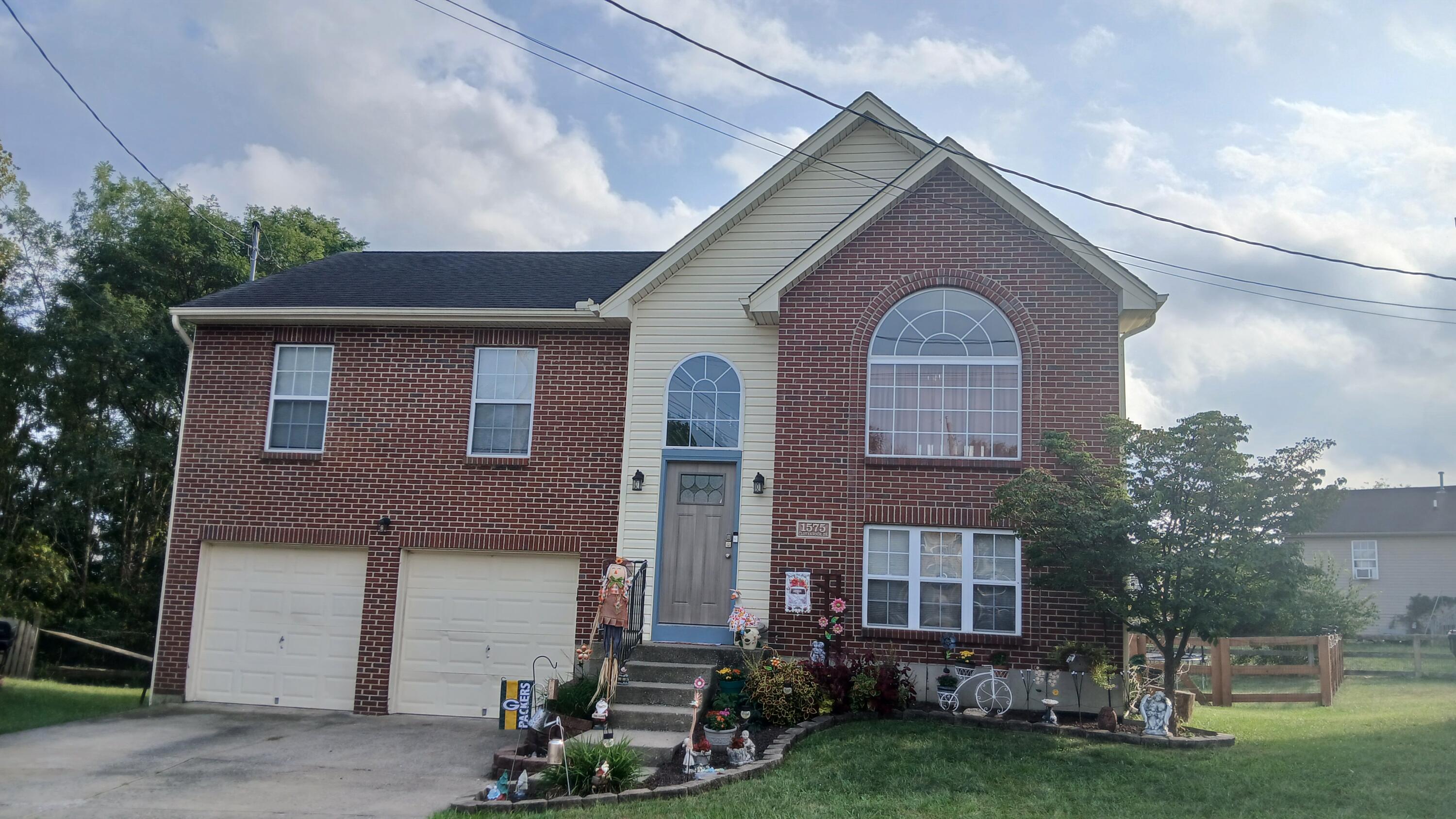 1575 Clovernook Drive Property Photo 1