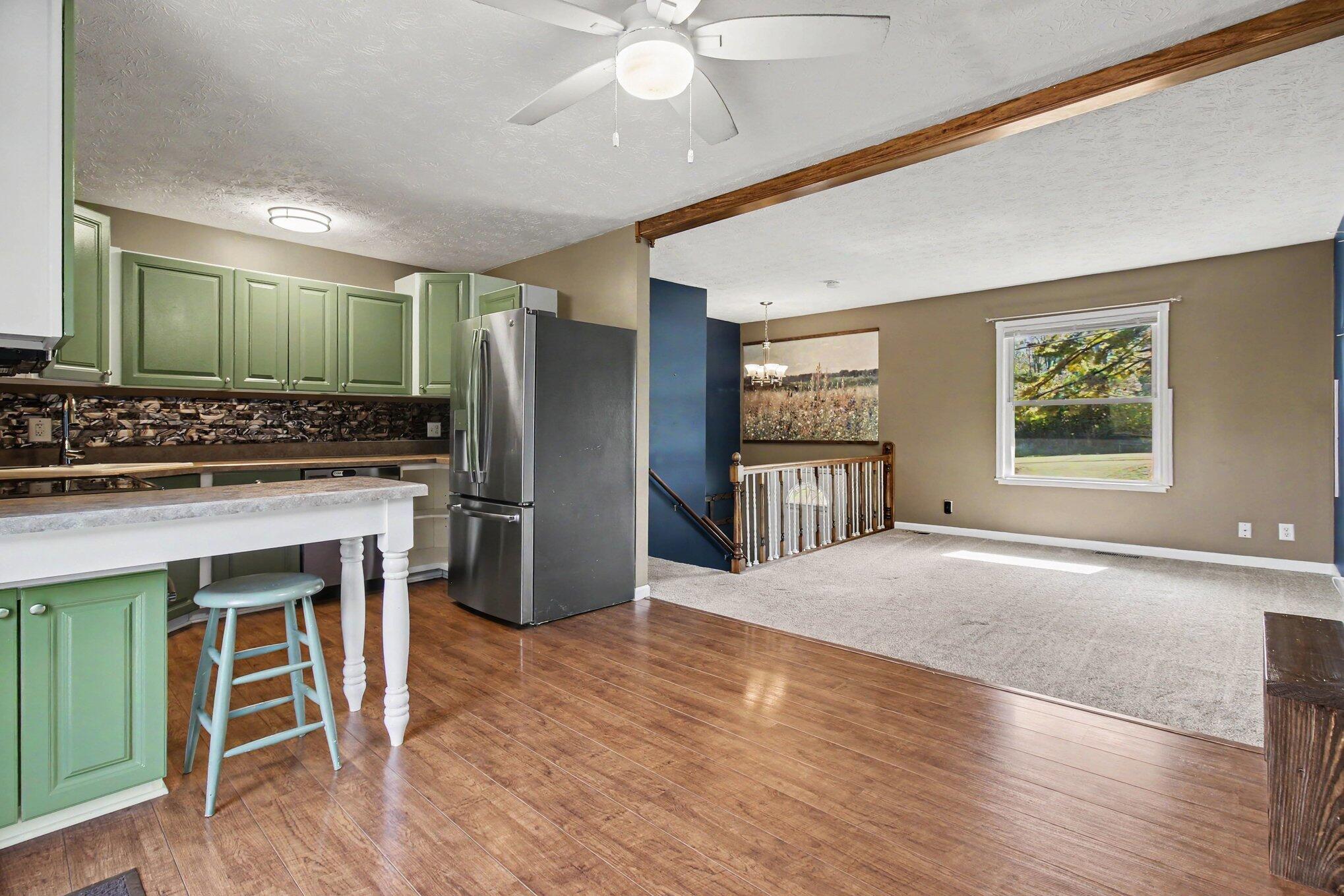 1721 Graves Road Property Photo 8