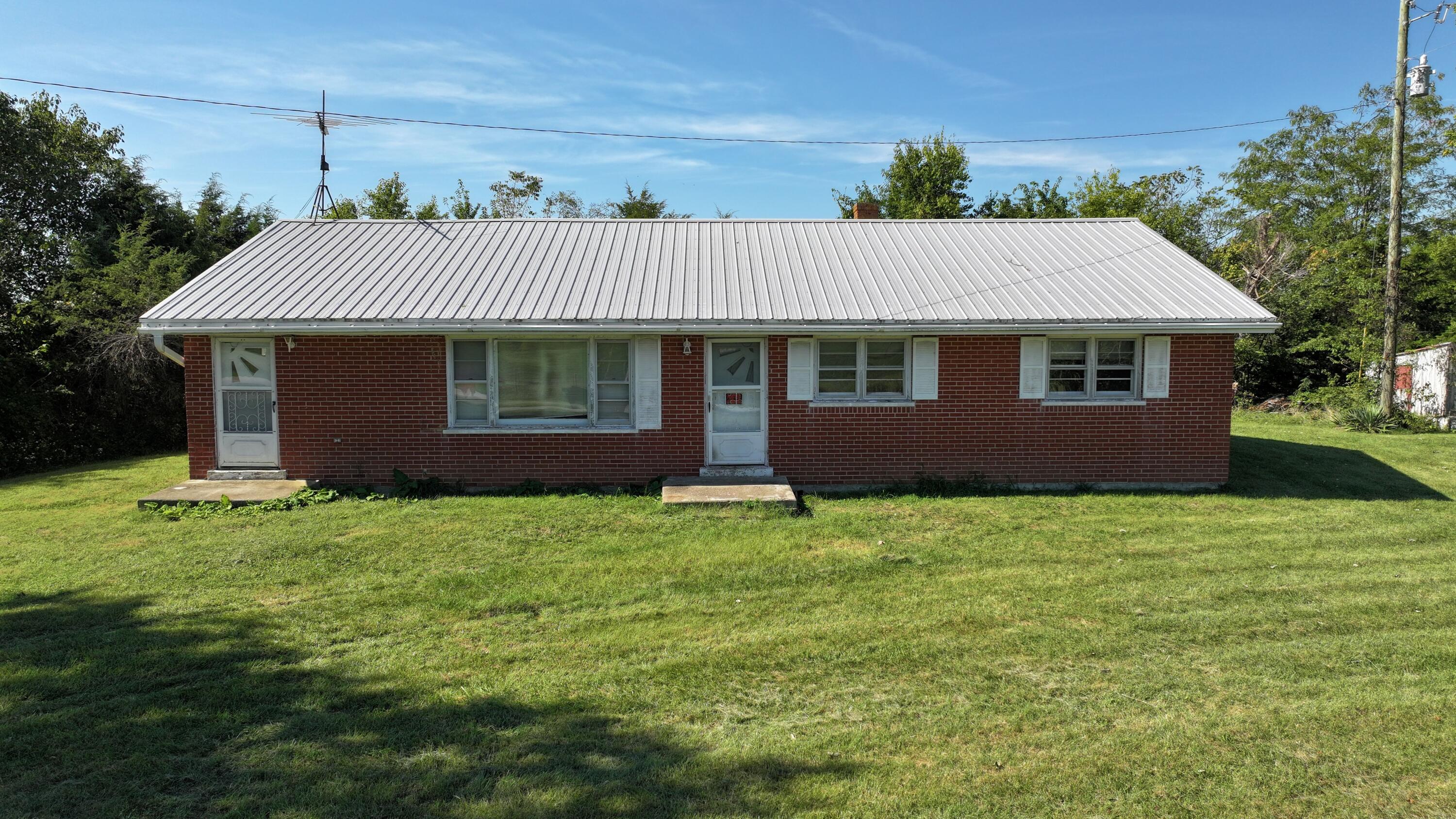 2470 Southfork Road Property Photo 1