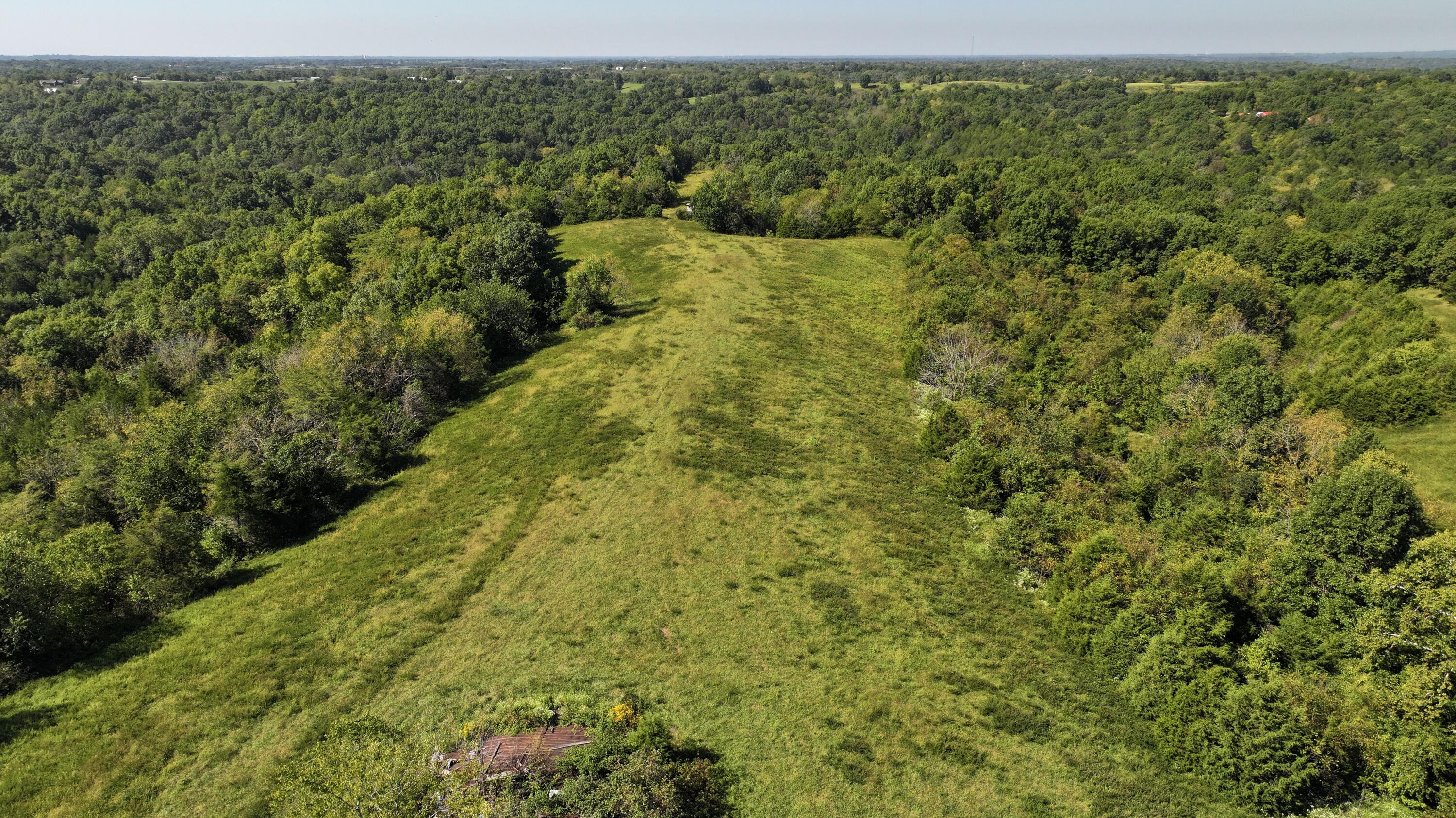 2470 Southfork Road Property Photo 8