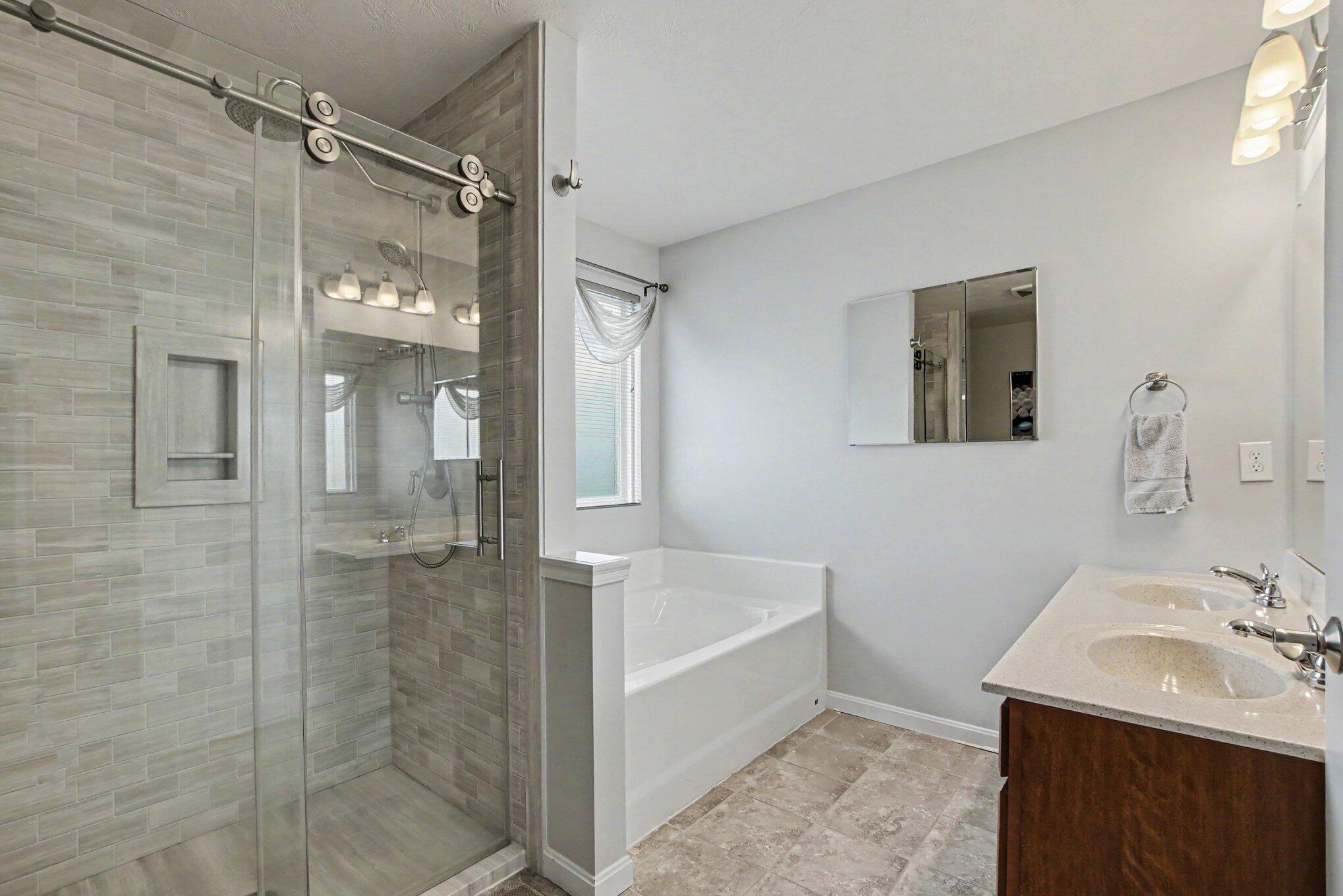 933 Hawkshead Lane Property Photo 15