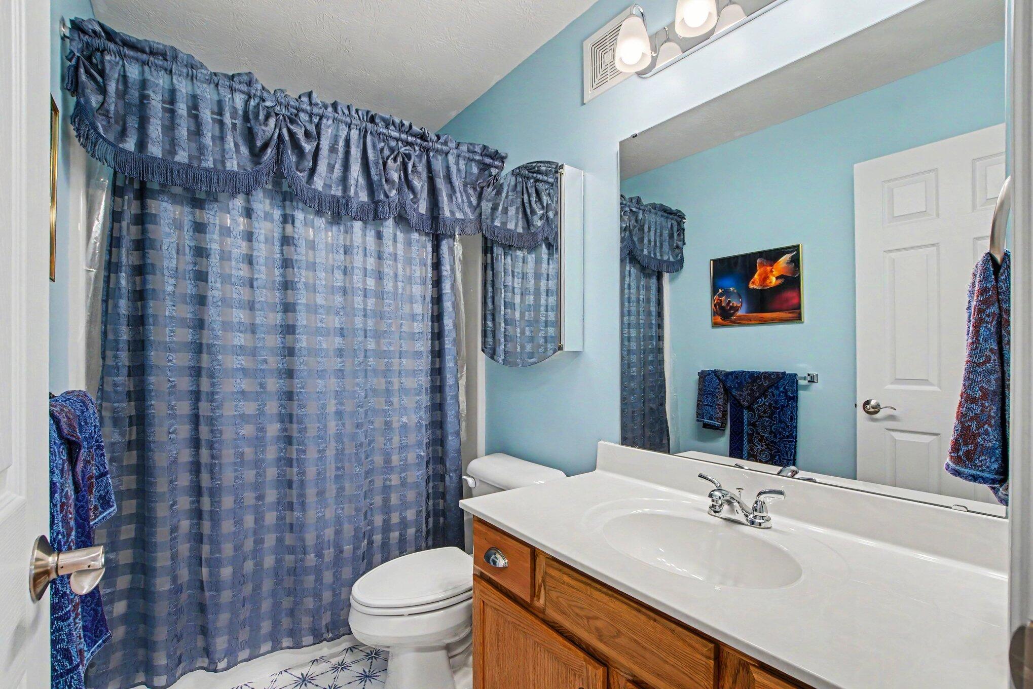 933 Hawkshead Lane Property Photo 17