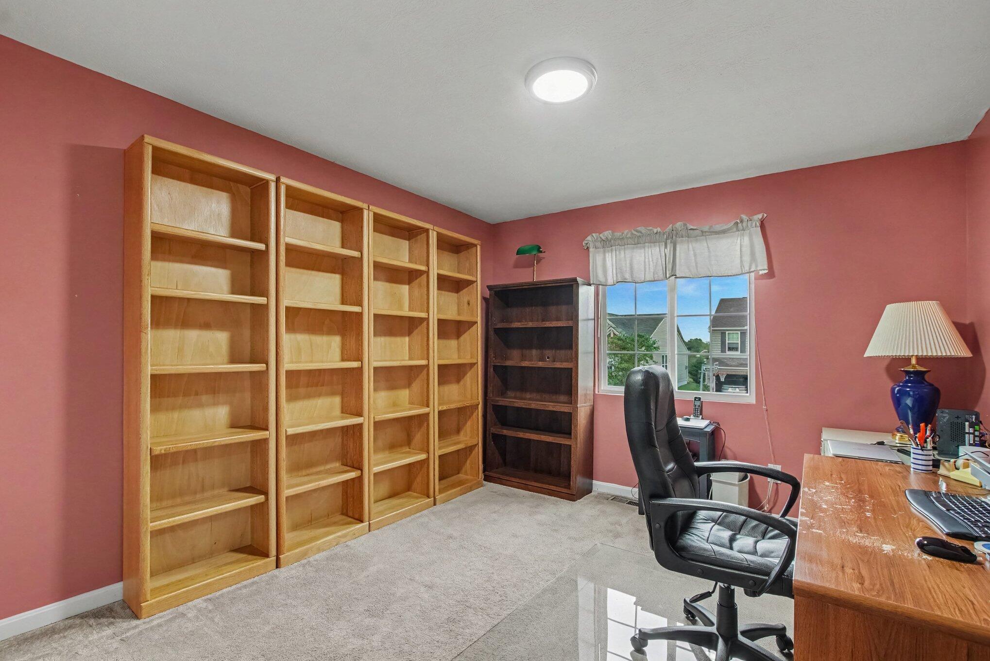 933 Hawkshead Lane Property Photo 40