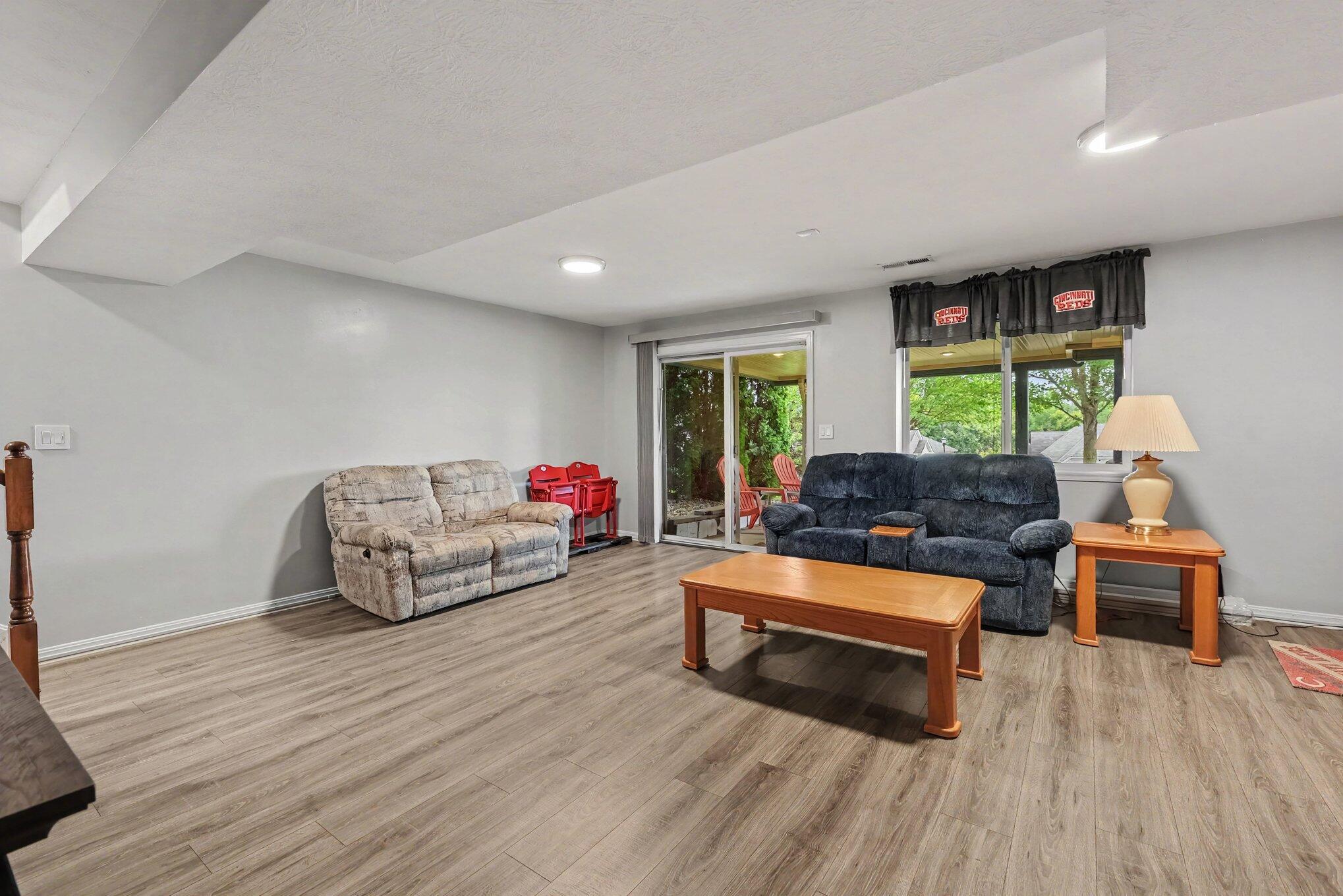 933 Hawkshead Lane Property Photo 46