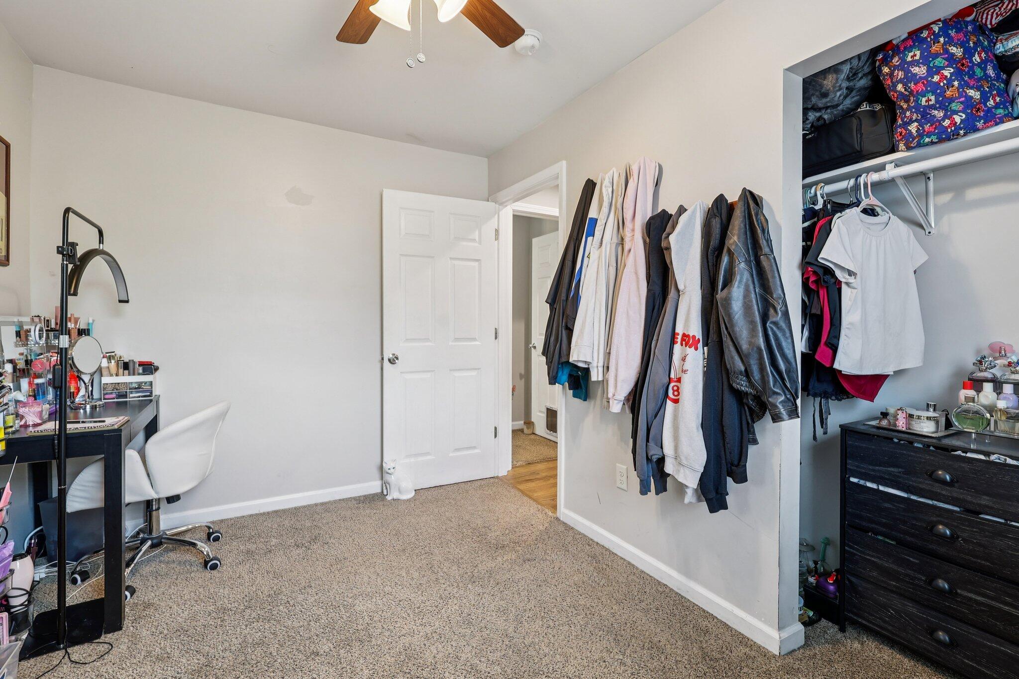 621 Edgecliff Street Property Photo 21