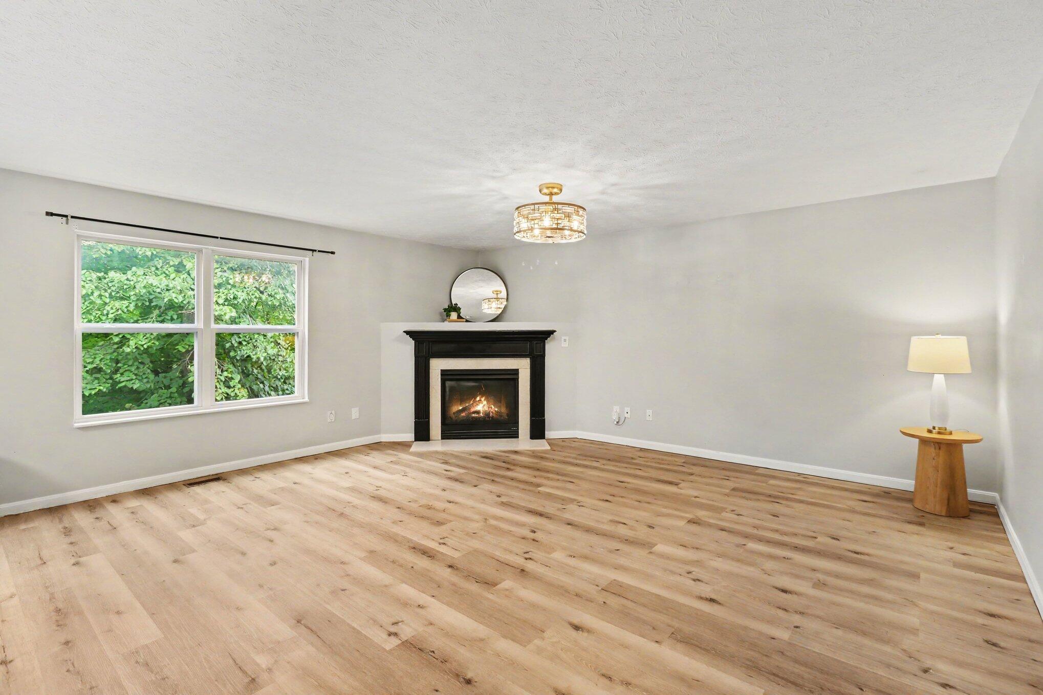 2756 Pebble Creek Way Property Photo 5