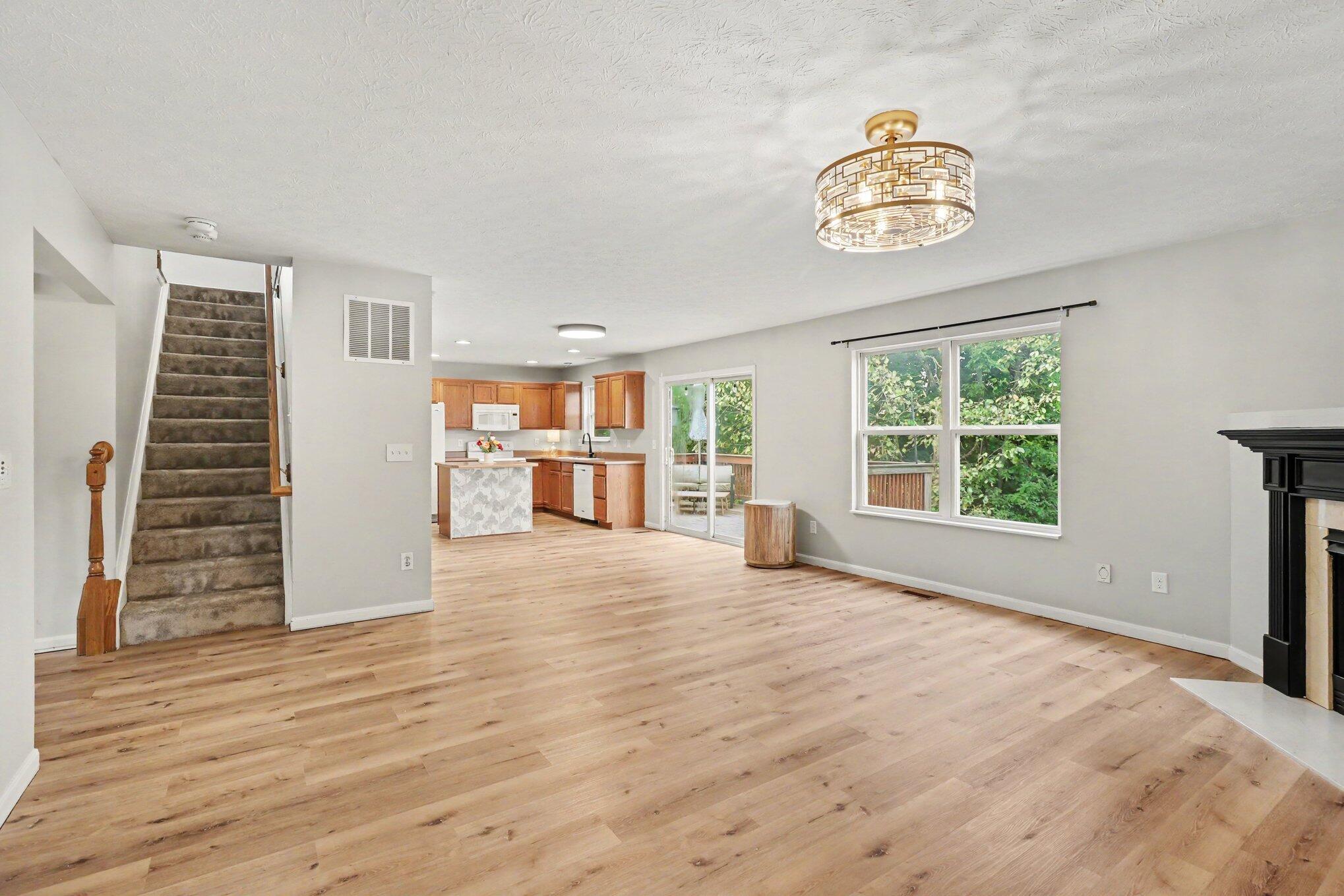 2756 Pebble Creek Way Property Photo 7