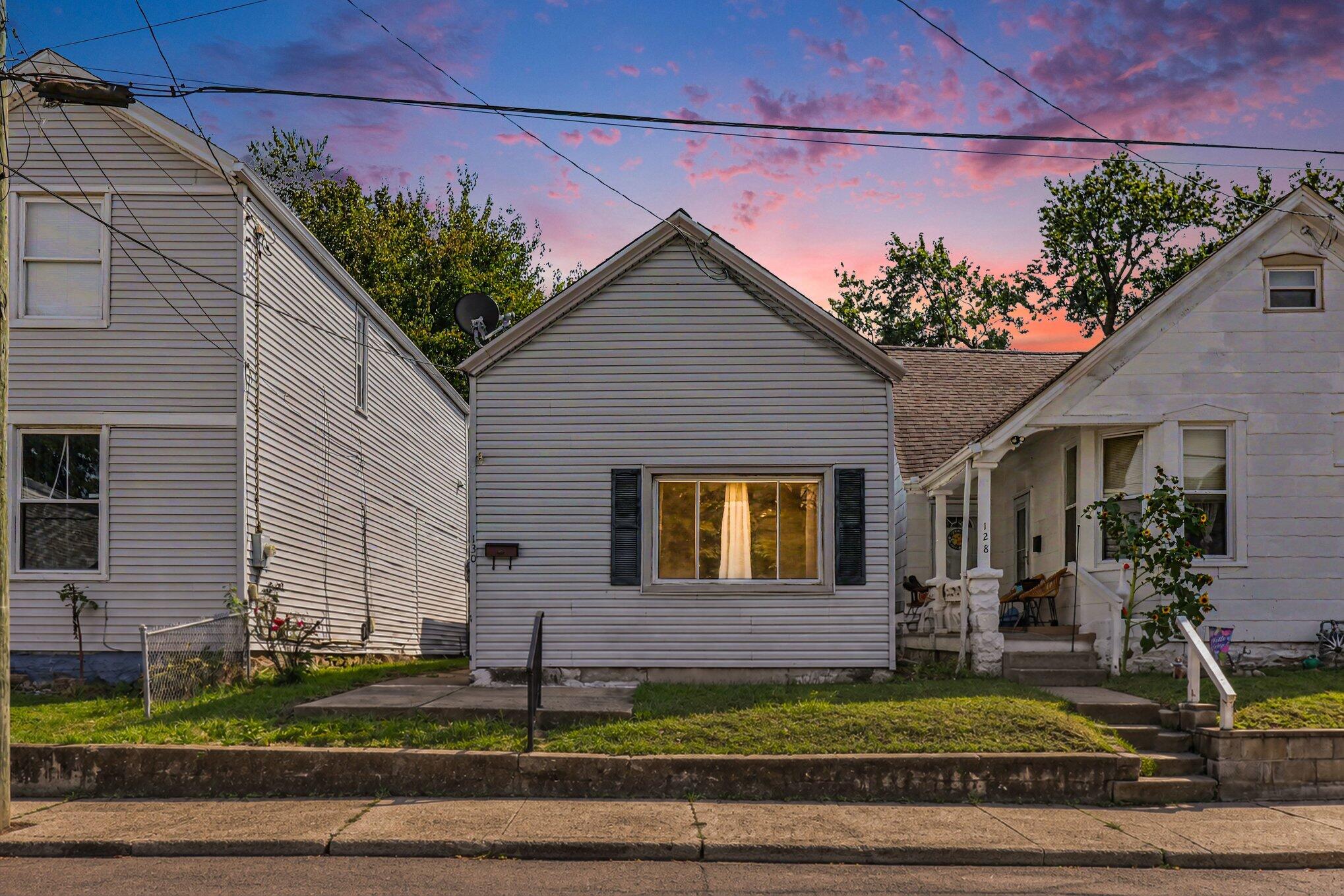 130 4th Avenue Property Photo 1
