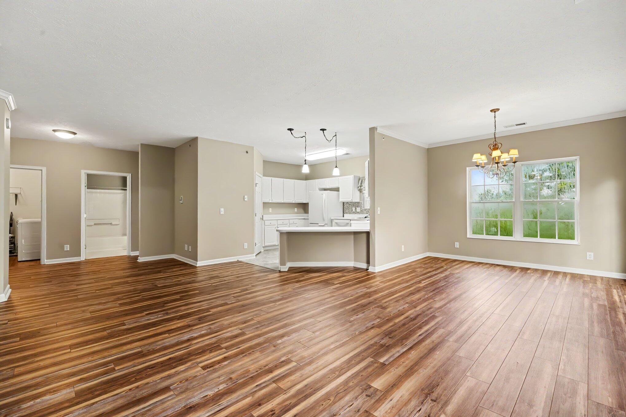 1186 Periwinkle Drive Property Photo 1