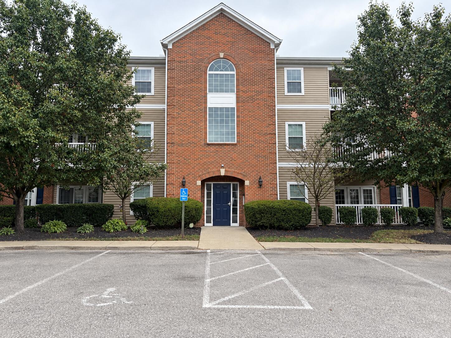 615 Ivy Ridge Drive Property Photo 1